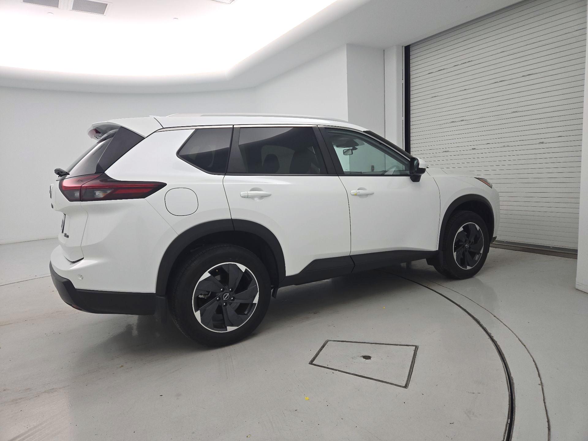Thumbnail: 2024 Nissan Rogue - 4