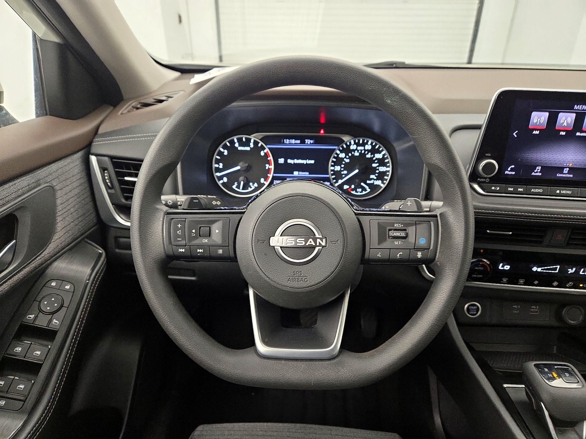 Thumbnail: 2023 Nissan Rogue - 10
