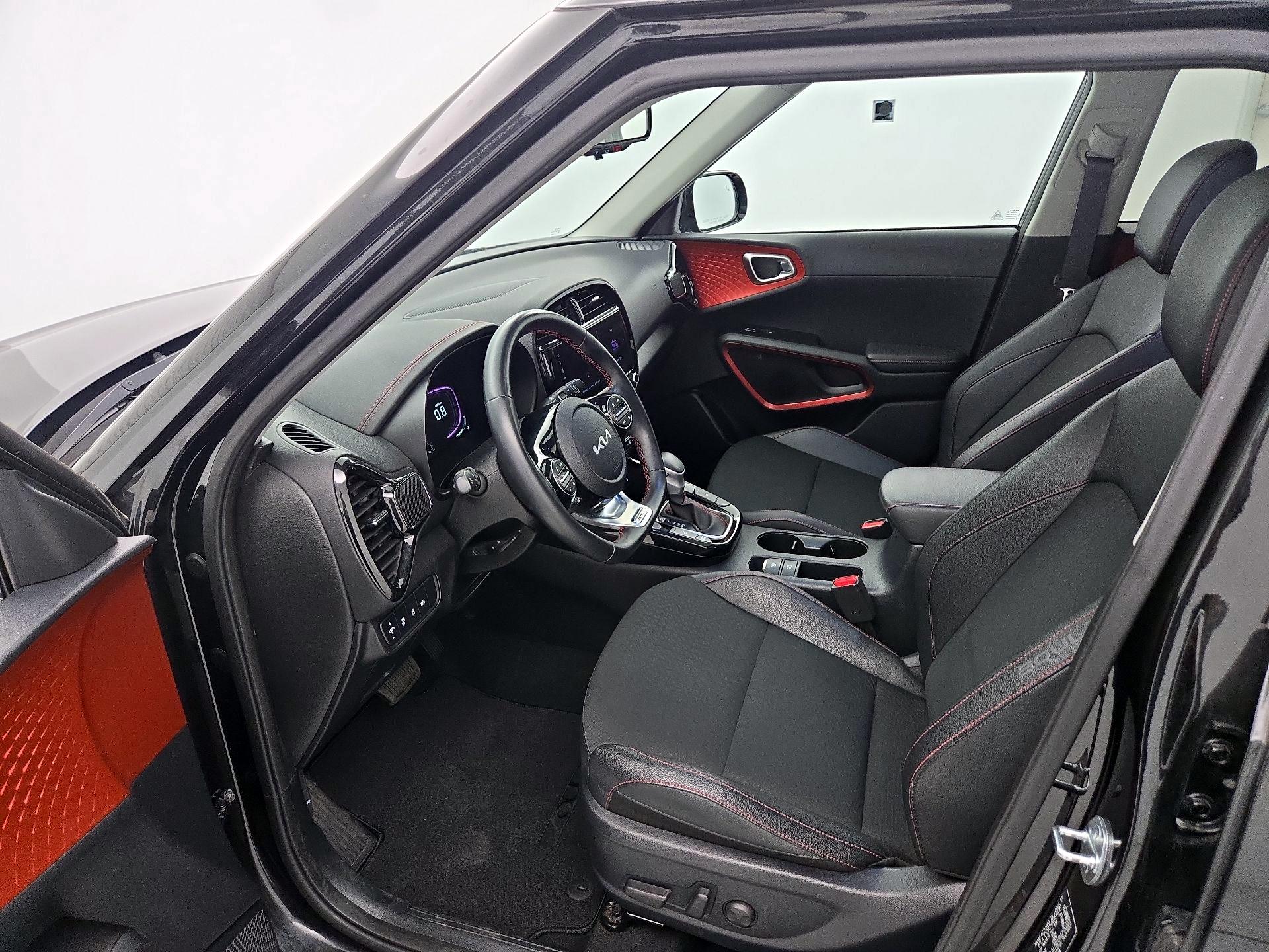 Thumbnail: 2023 Kia Soul - 11