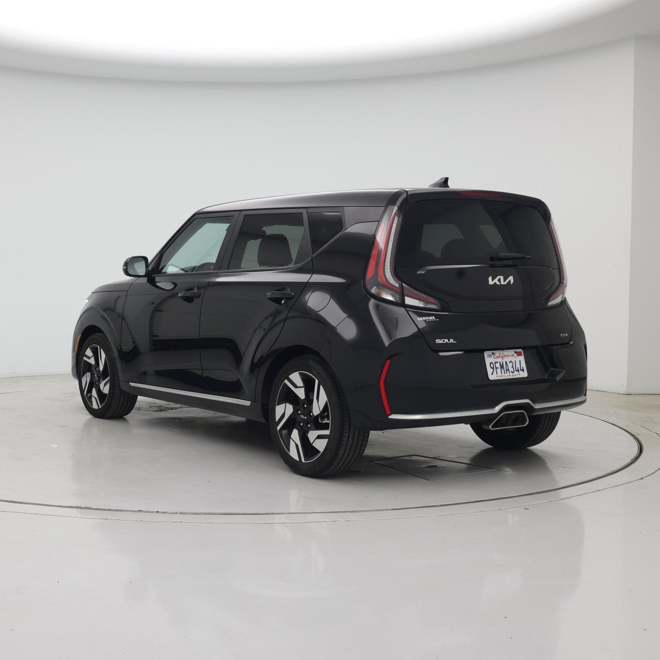 Thumbnail: 2023 Kia Soul - 2