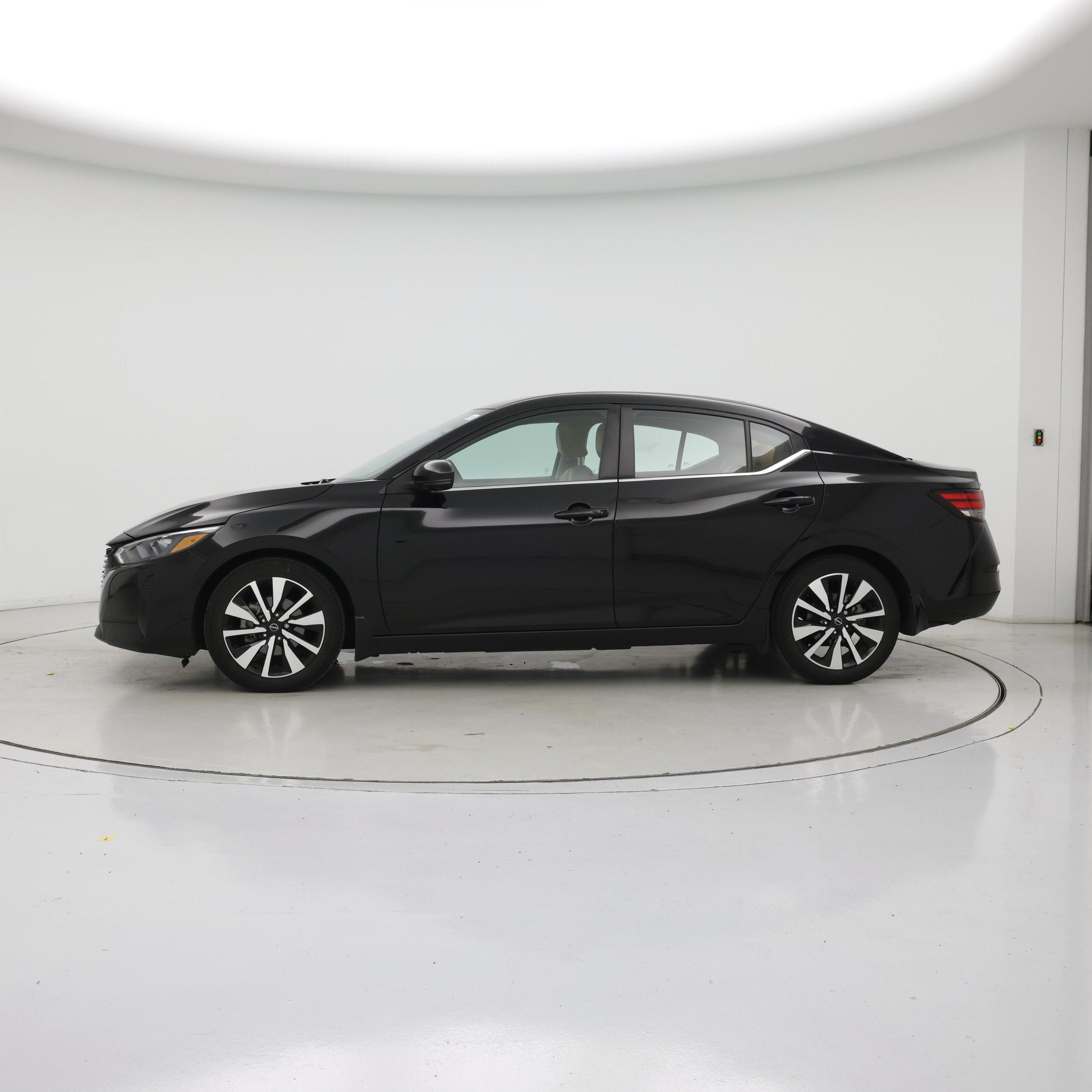 Thumbnail: 2024 Nissan Sentra - 3