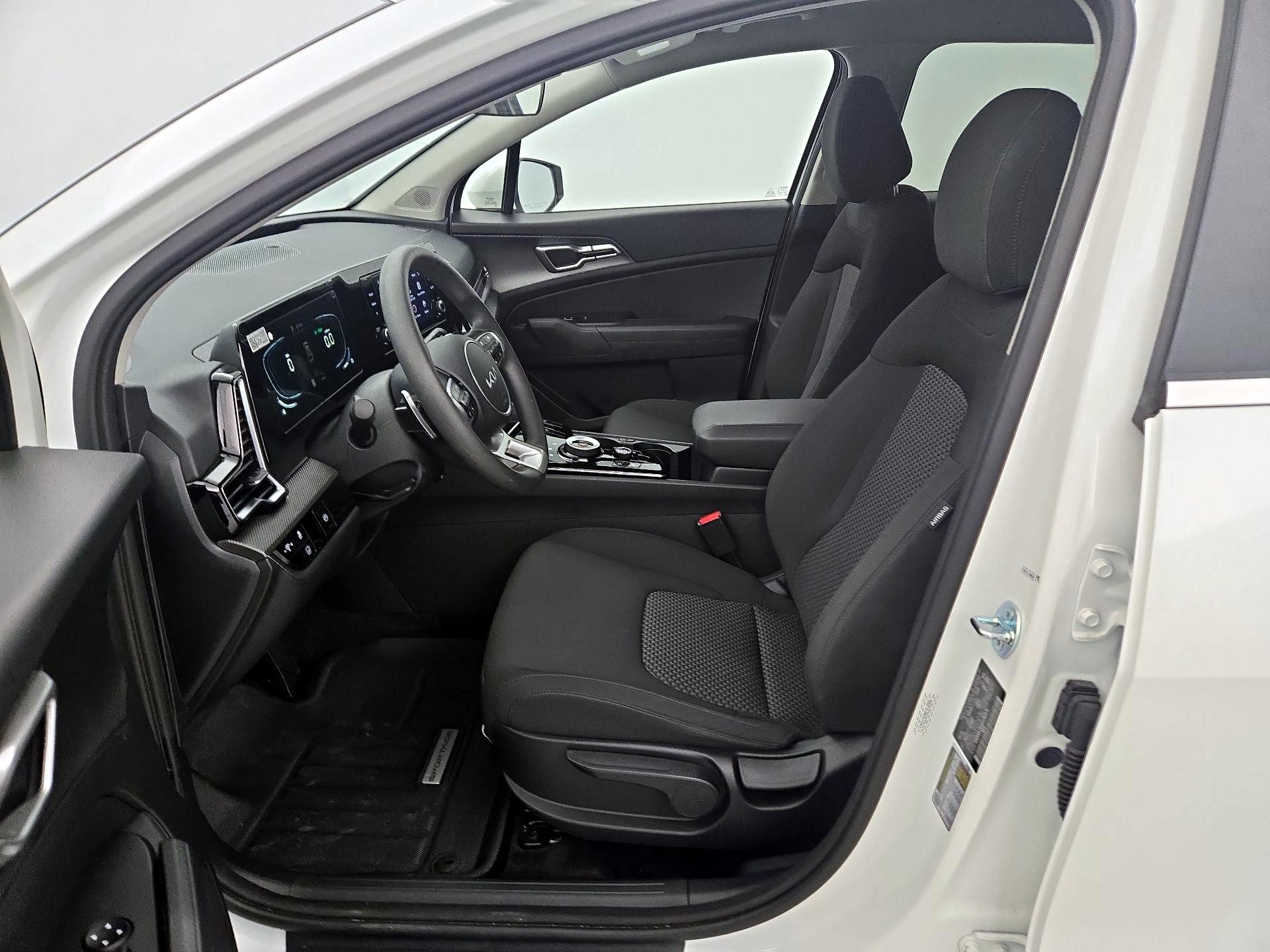 Thumbnail: 2025 Kia Sportage - 11