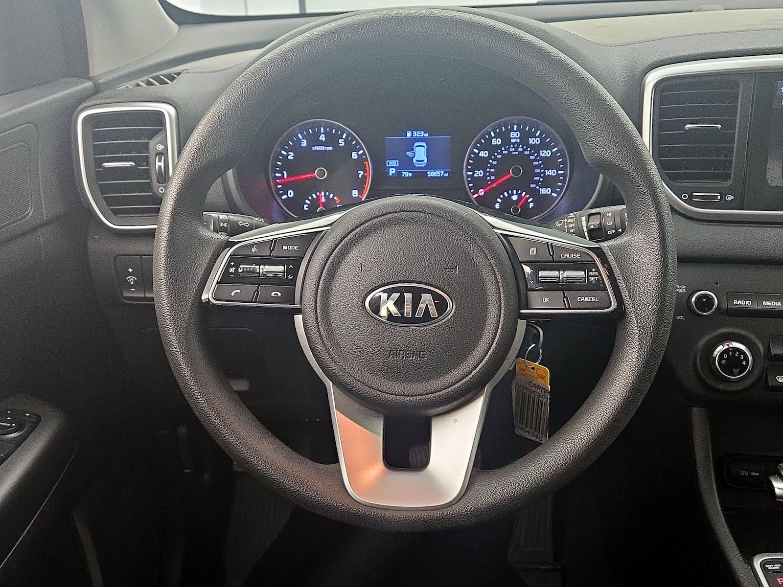 2022 Kia Sportage LX - Photo 11