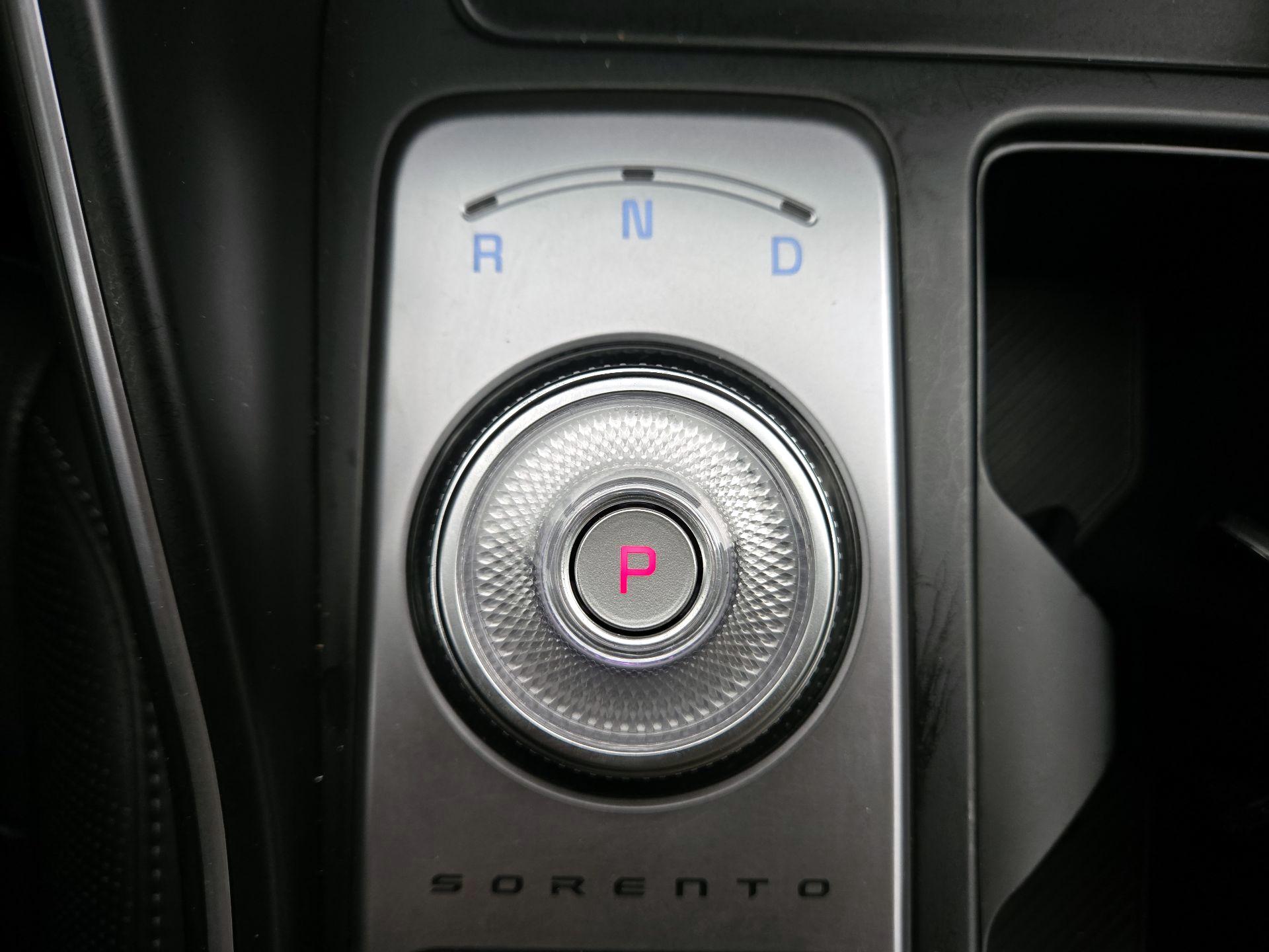Thumbnail: 2025 Kia Sorento - 18