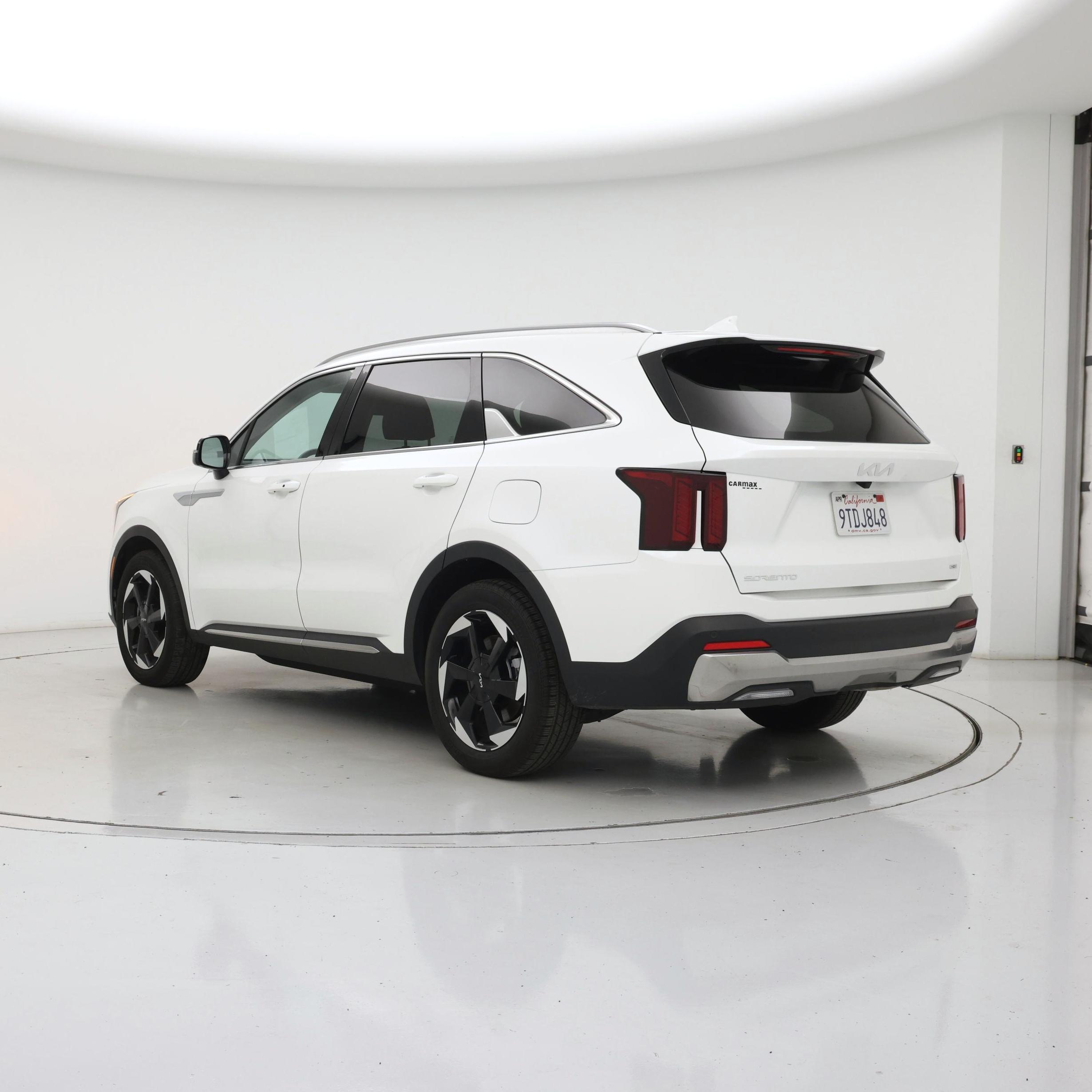 Thumbnail: 2025 Kia Sorento - 2