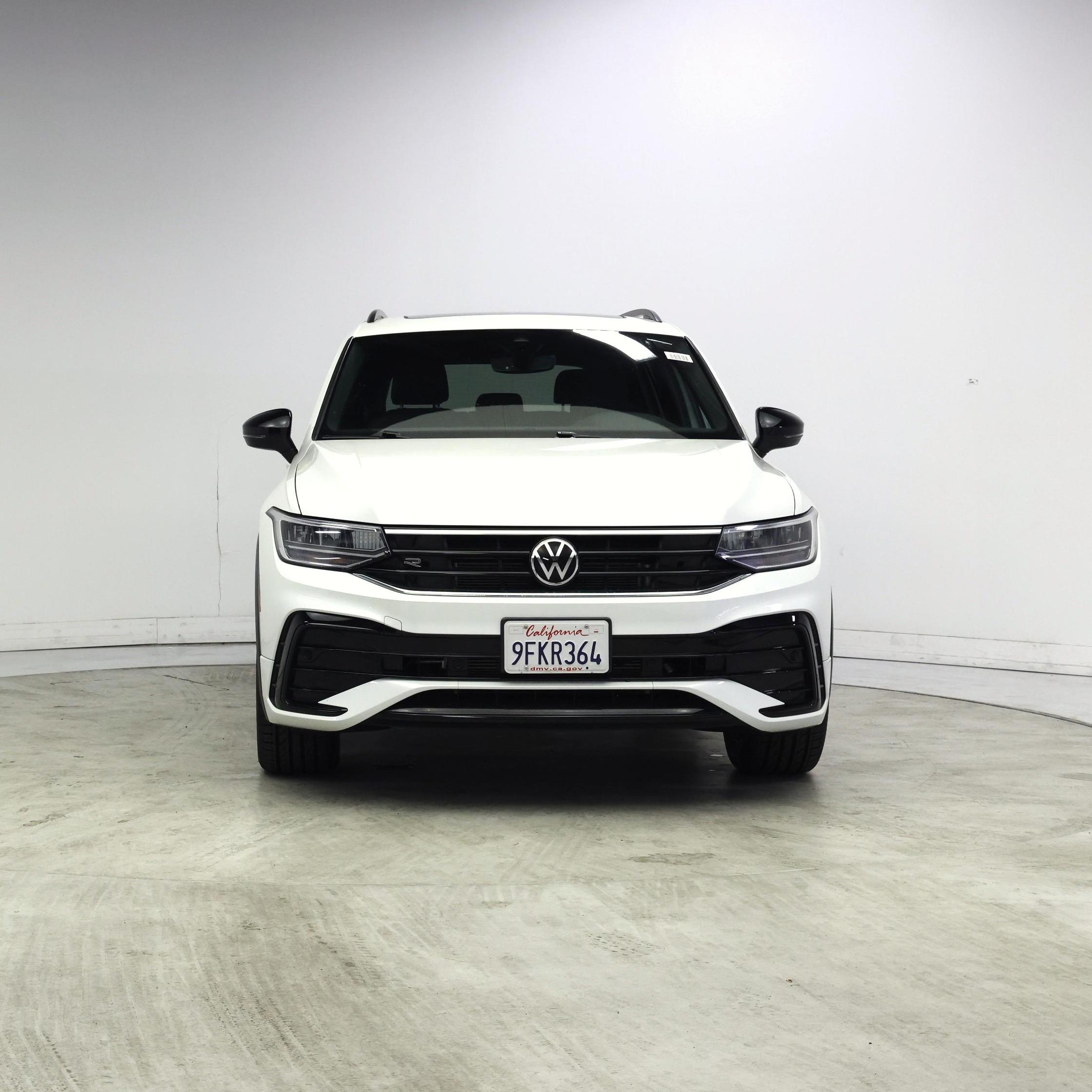Thumbnail: 2023 Volkswagen Tiguan - 5
