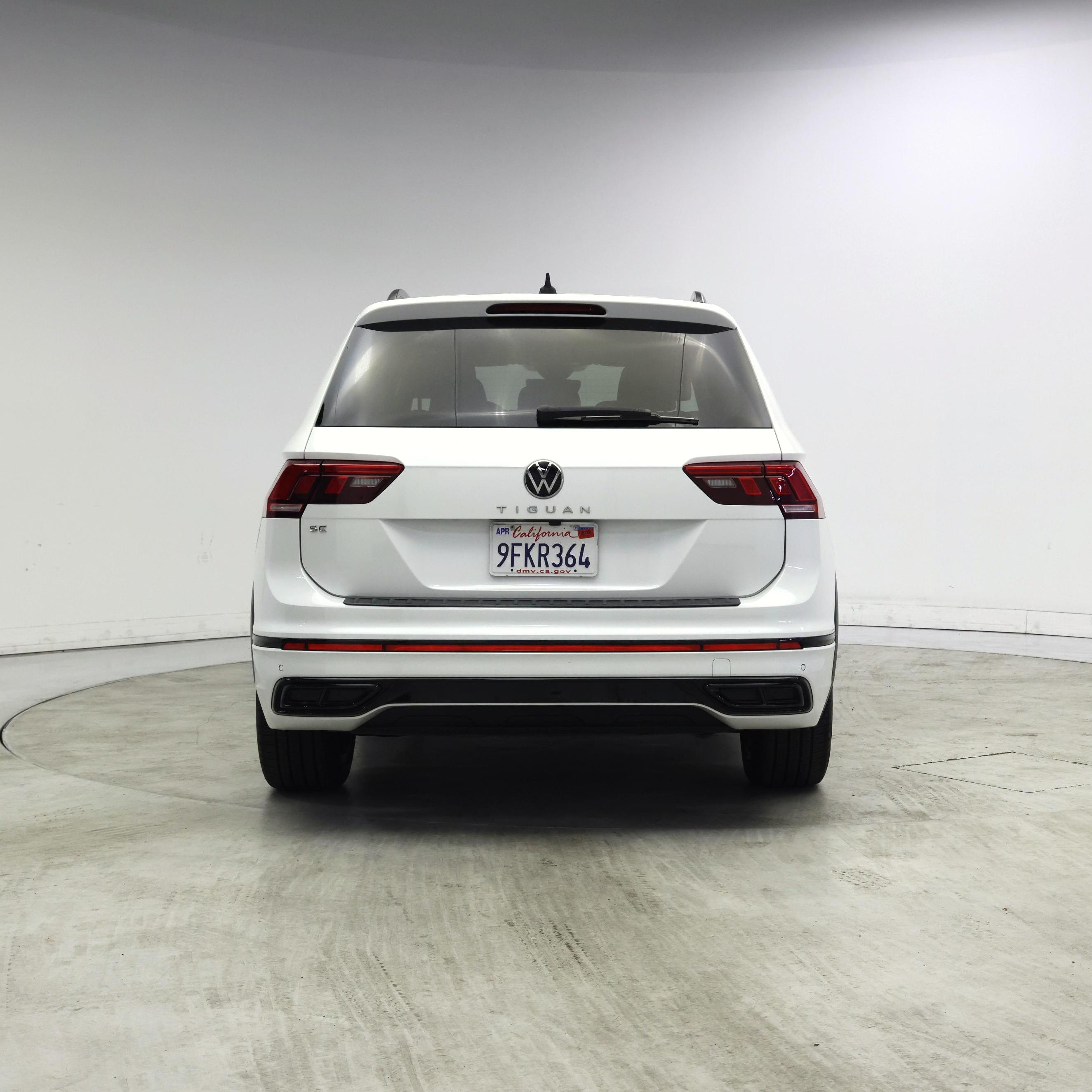 Thumbnail: 2023 Volkswagen Tiguan - 6