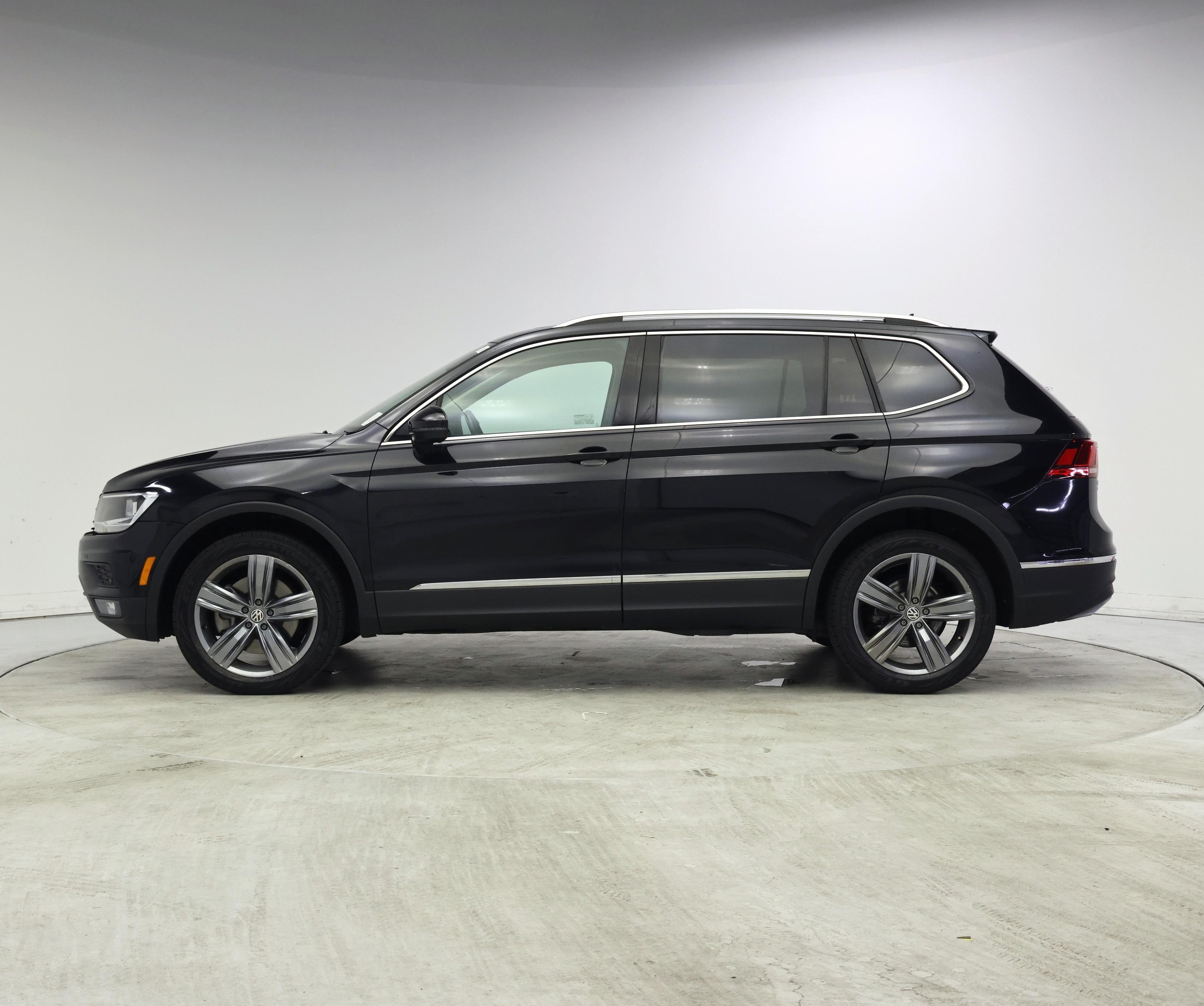 Thumbnail: 2020 Volkswagen Tiguan - 3