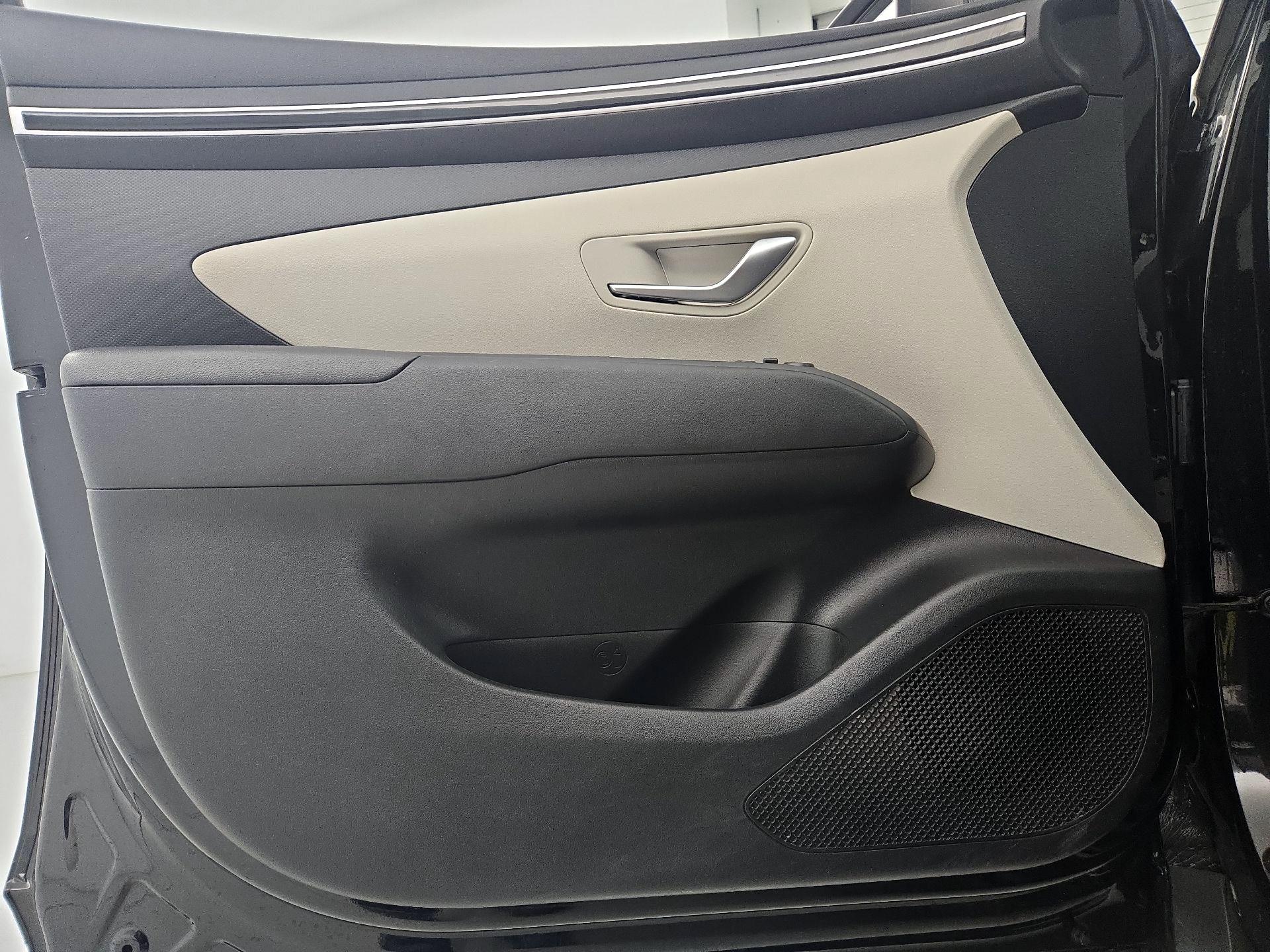 Thumbnail: 2022 Hyundai Tucson - 12