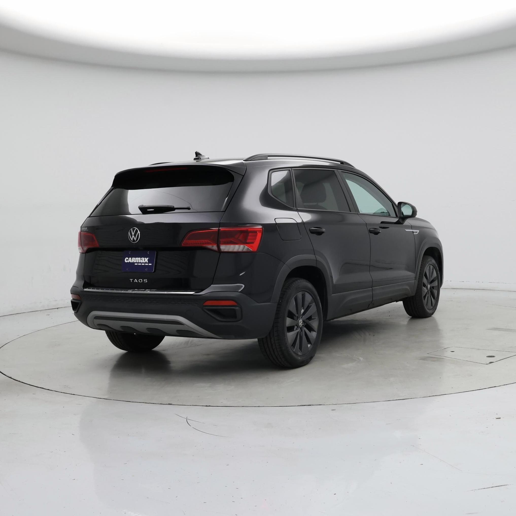 Thumbnail: 2023 Volkswagen Taos - 8