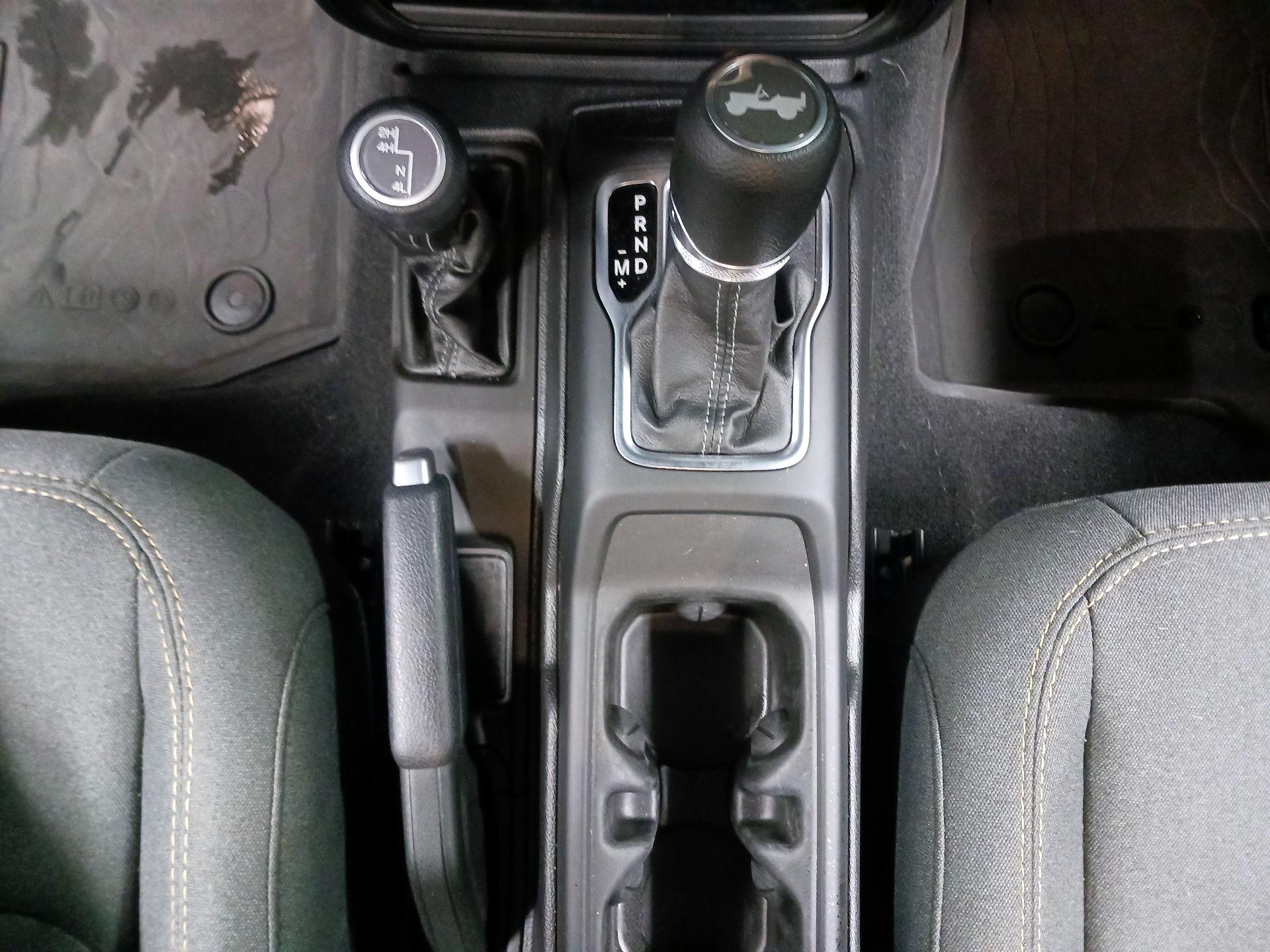 Thumbnail: 2025 Jeep Wrangler - 17