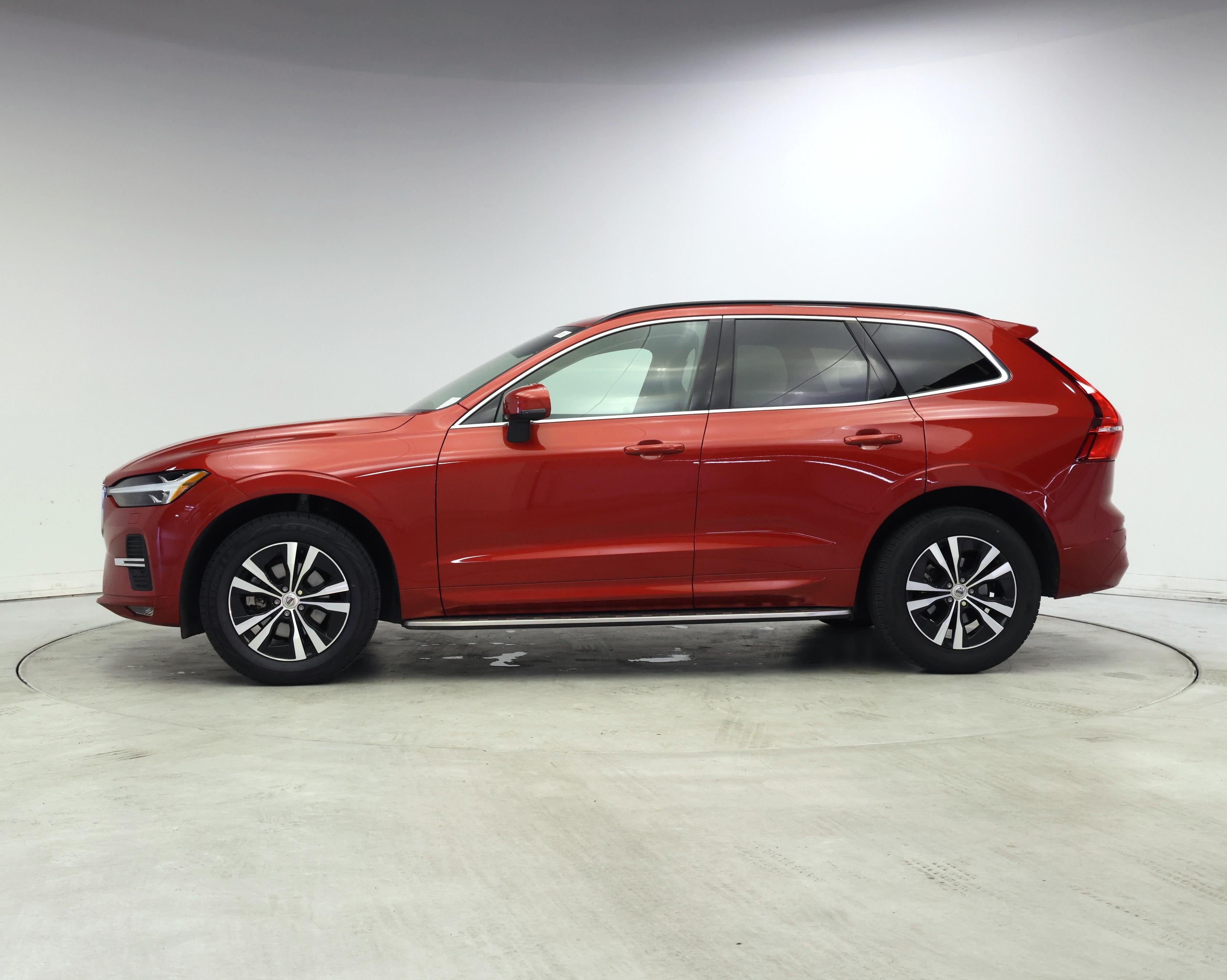 Thumbnail: 2023 Volvo XC60 - 3