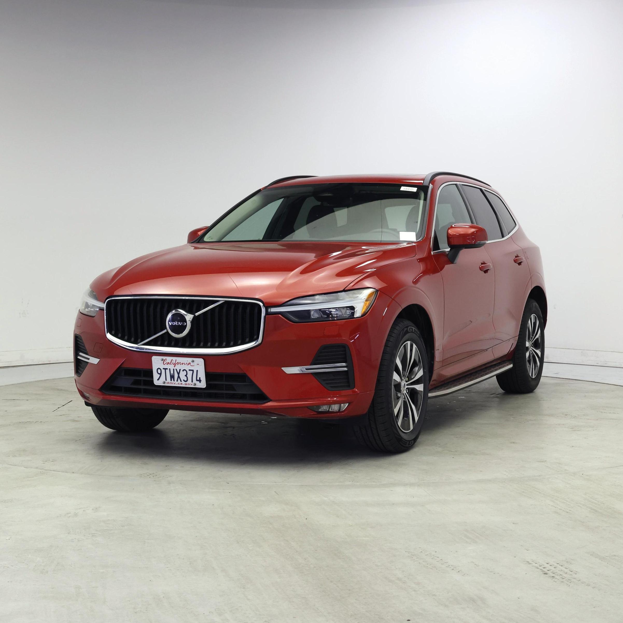 Thumbnail: 2023 Volvo XC60 - 4