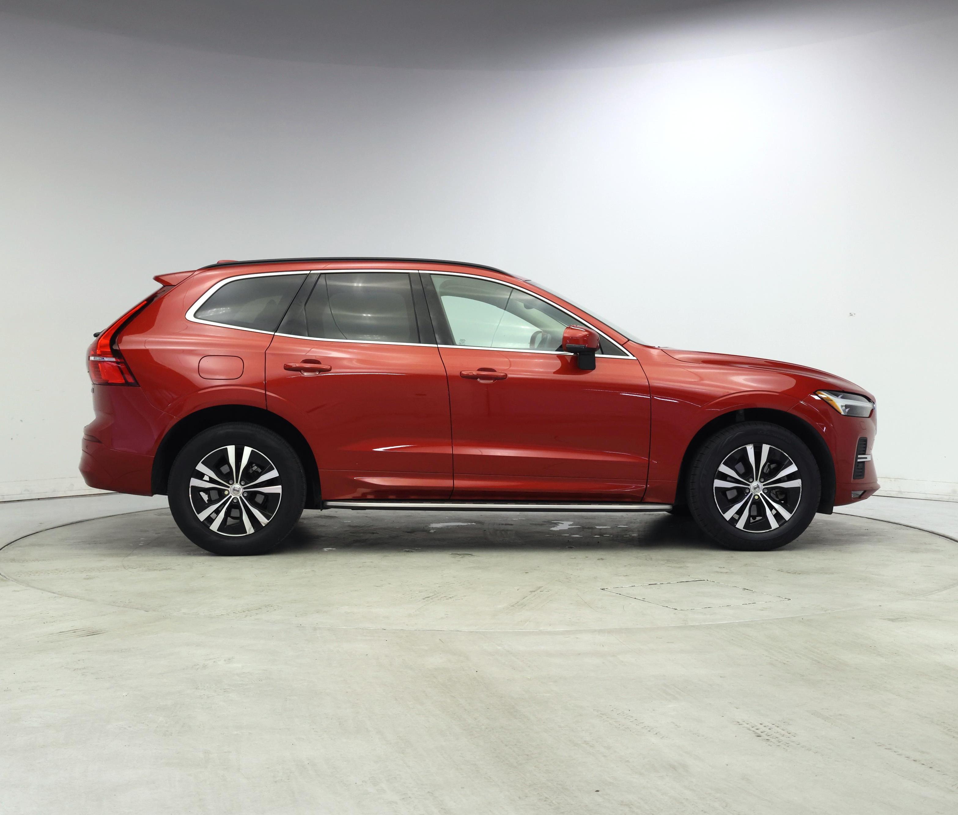 Thumbnail: 2023 Volvo XC60 - 7