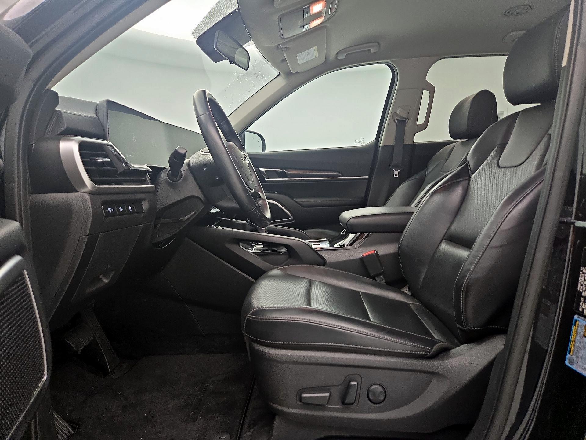Thumbnail: 2023 Kia Telluride - 11