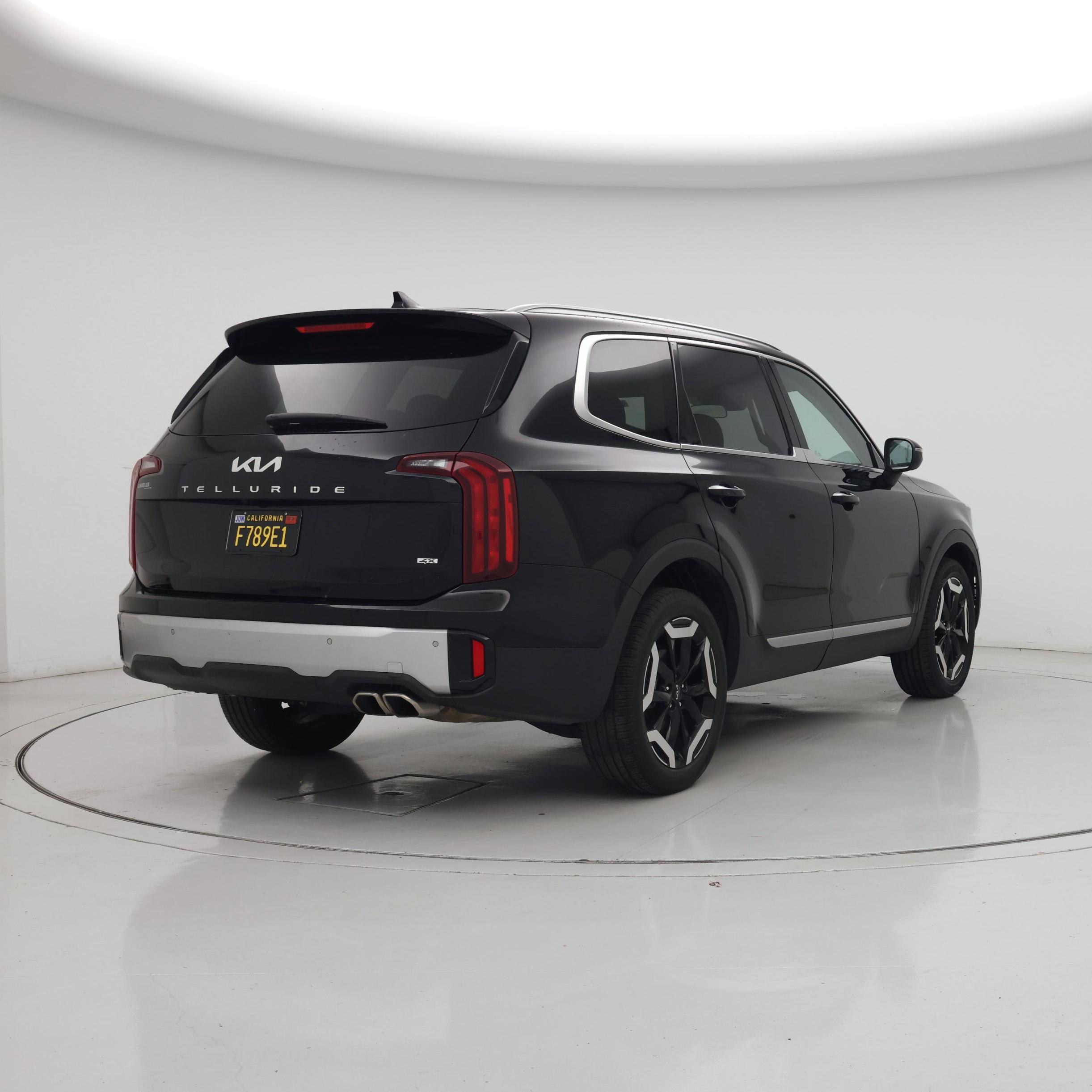 Thumbnail: 2023 Kia Telluride - 8