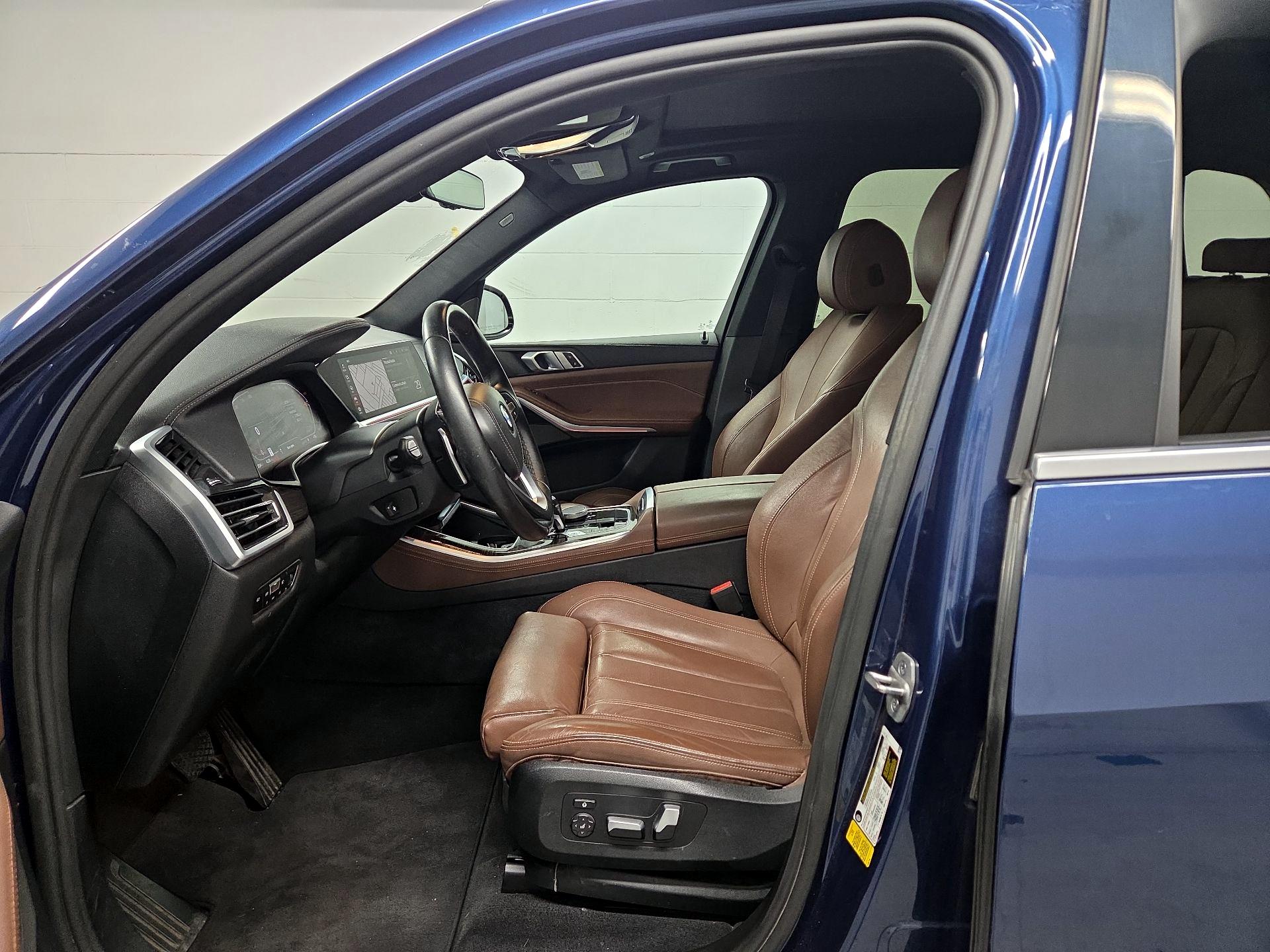 Thumbnail: 2021 BMW X5 - 11