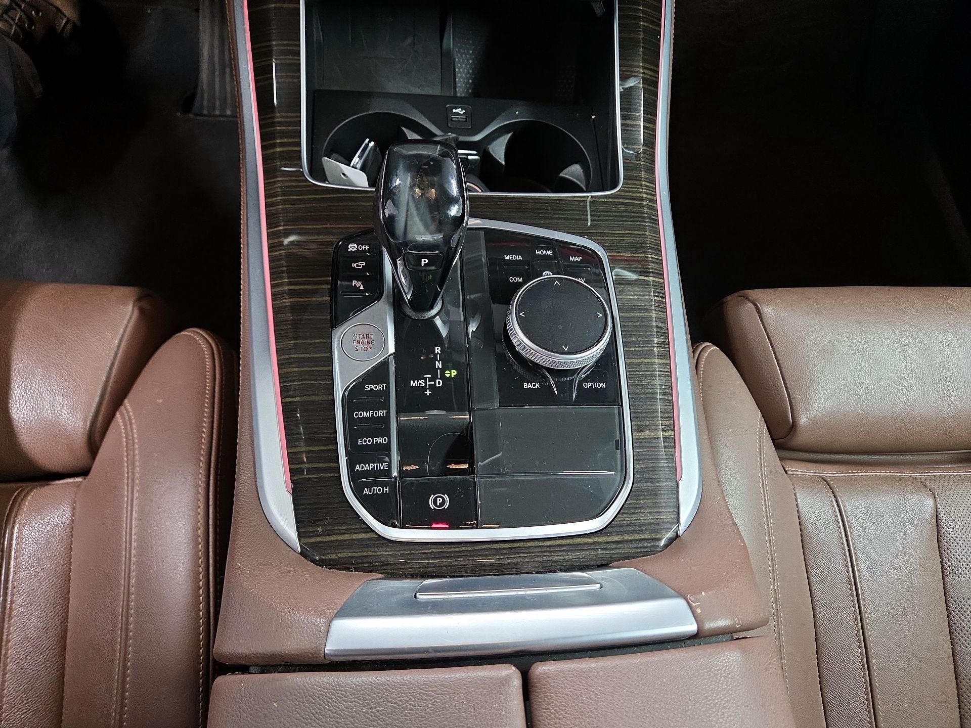 Thumbnail: 2021 BMW X5 - 15