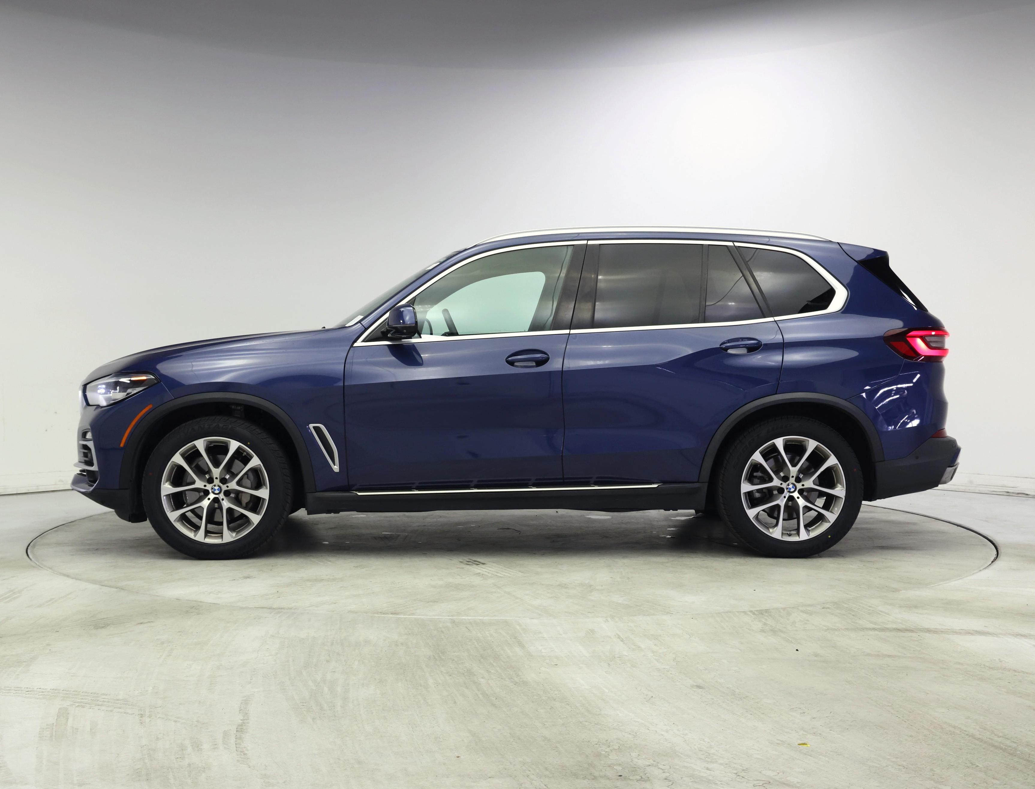 Thumbnail: 2021 BMW X5 - 3