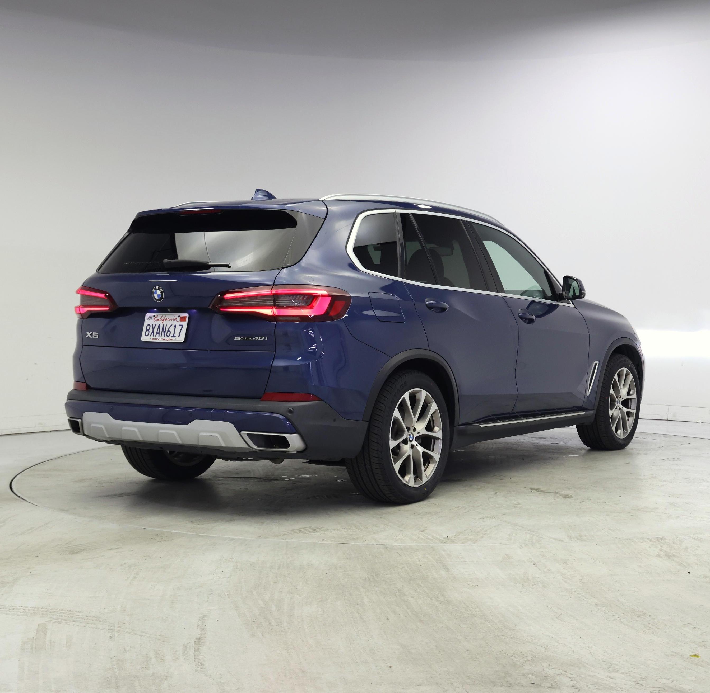 Thumbnail: 2021 BMW X5 - 8