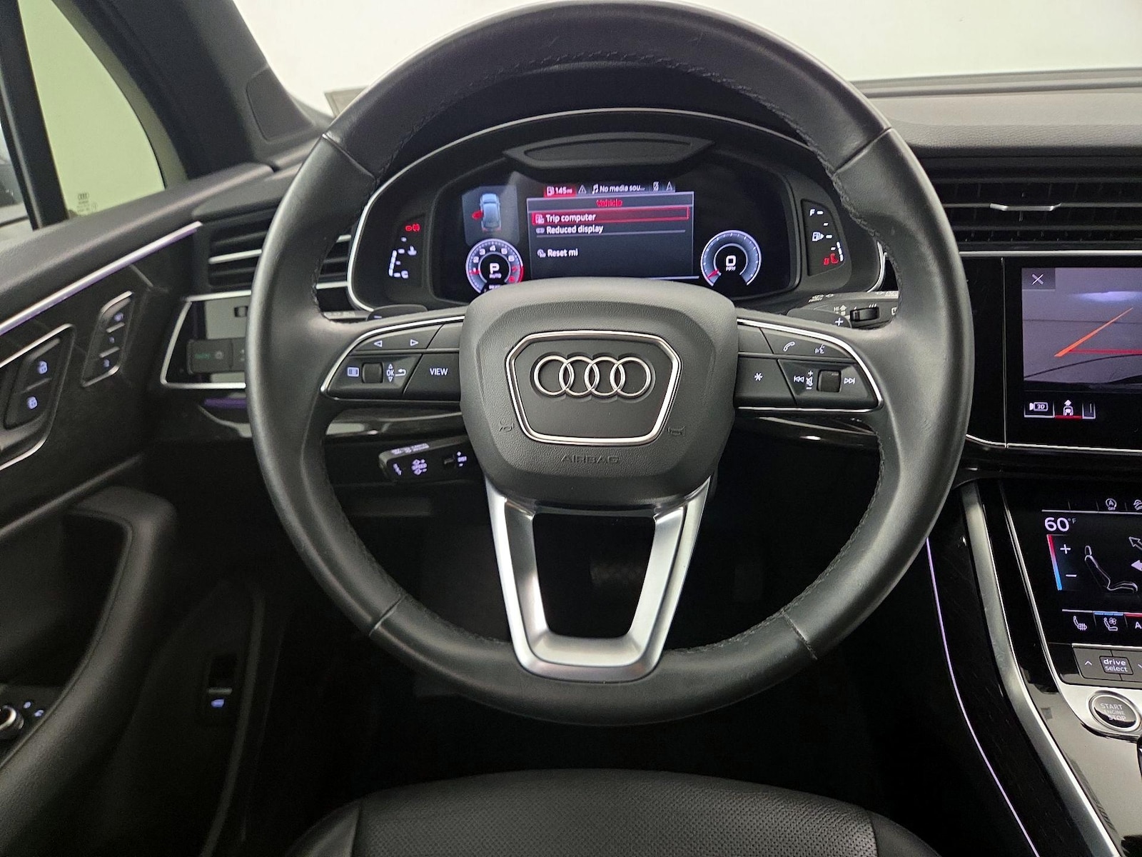 2022 Audi Q7 Premium Plus - Photo 11
