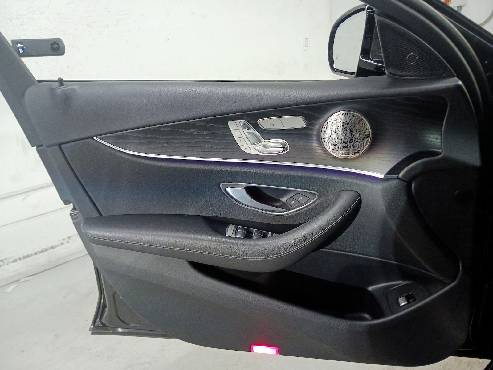 2022 Mercedes-Benz E-Class E350 - Photo 13