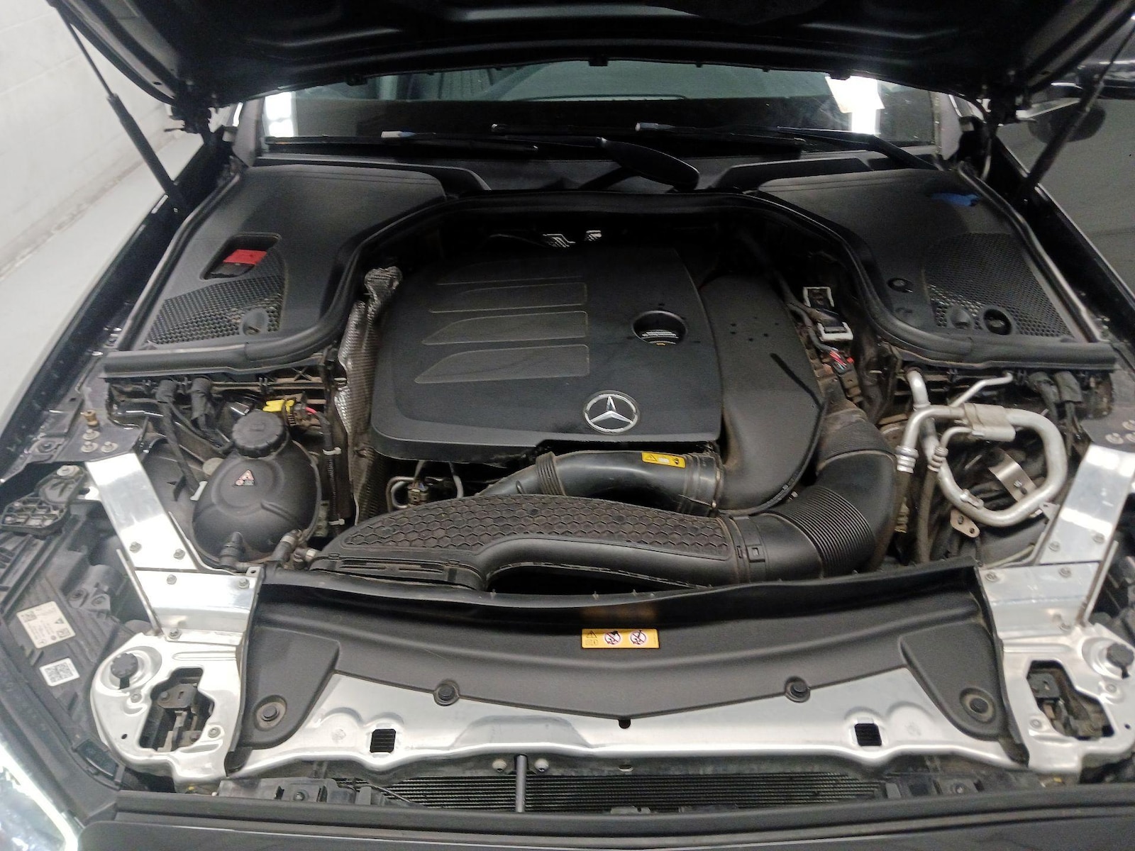 2022 Mercedes-Benz E-Class E350 - Photo 18