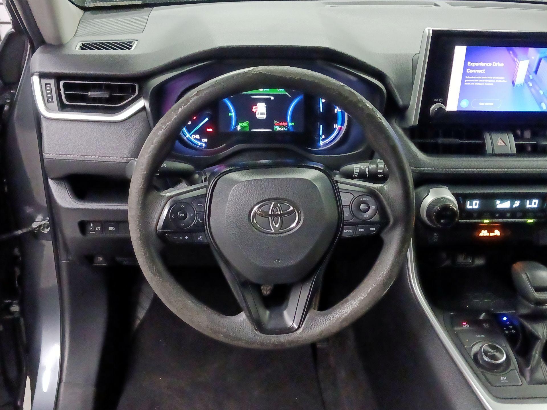 Thumbnail: 2023 Toyota RAV4 - 10