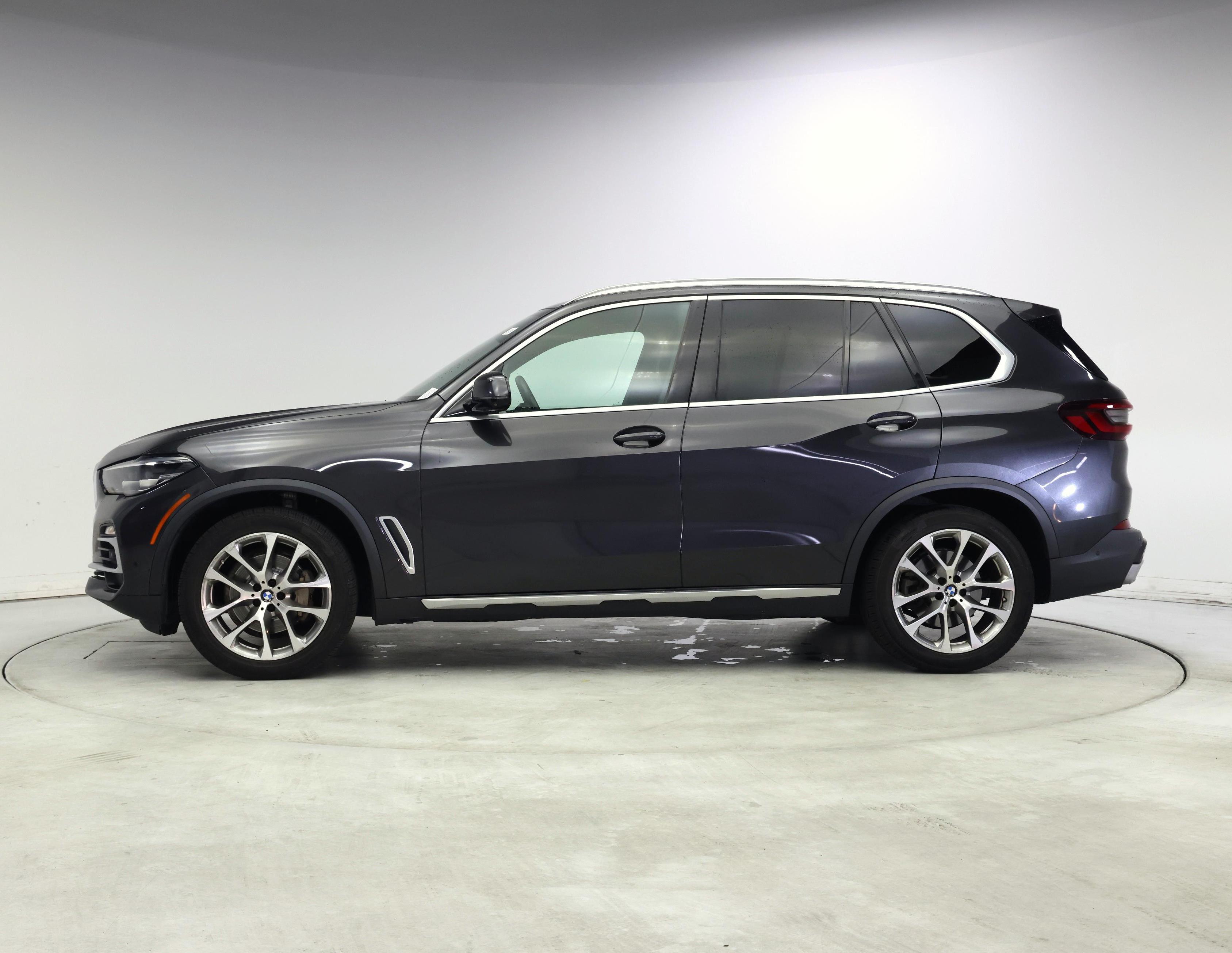 Thumbnail: 2021 BMW X5 - 3