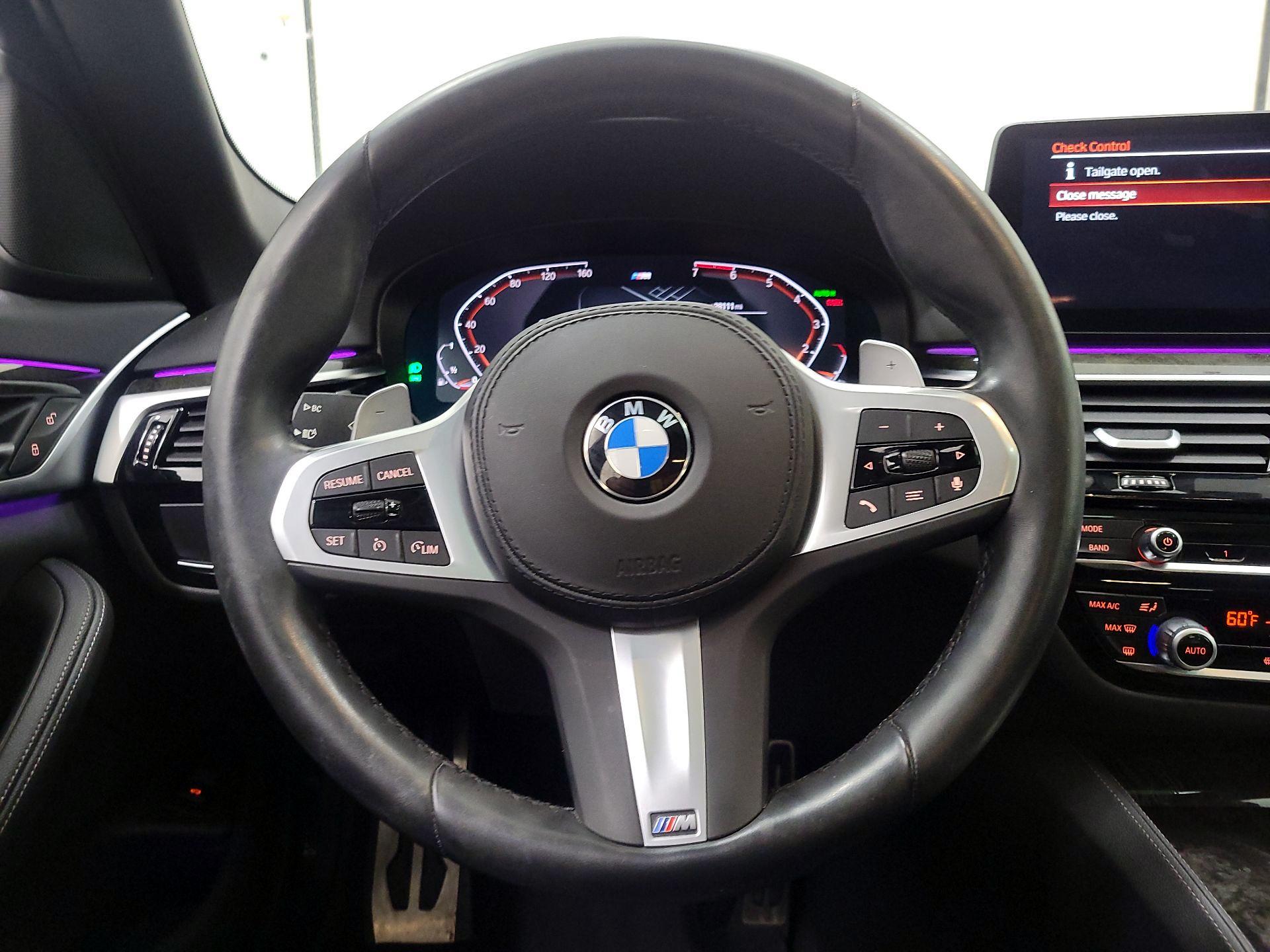 Thumbnail: 2023 BMW 5 Series - 10