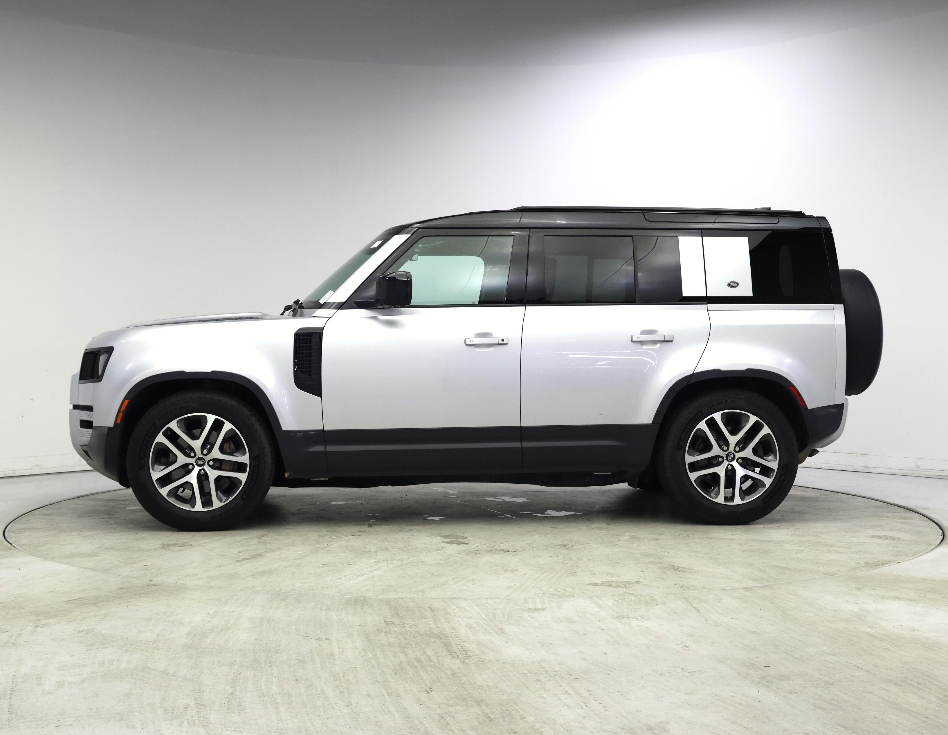 Thumbnail: 2020 Land Rover Defender - 3