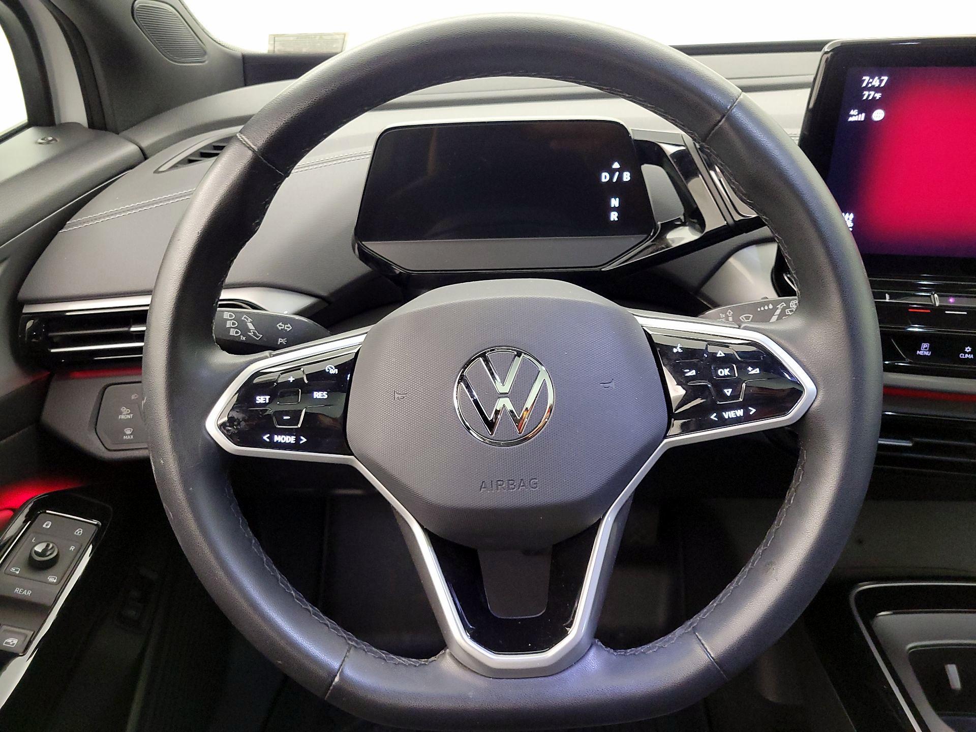Thumbnail: 2023 Volkswagen ID.4 - 10