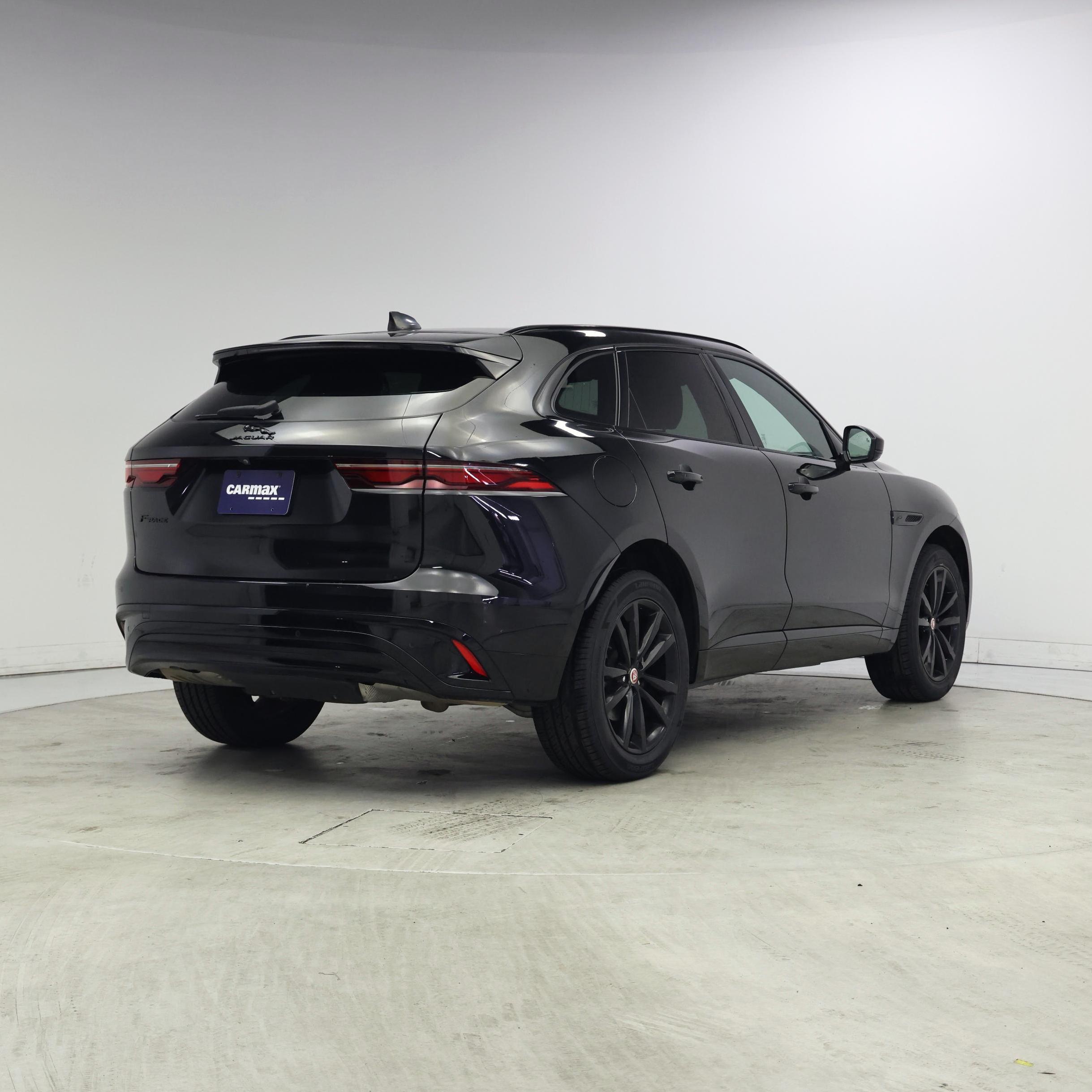 Thumbnail: 2022 Jaguar F-Pace - 8