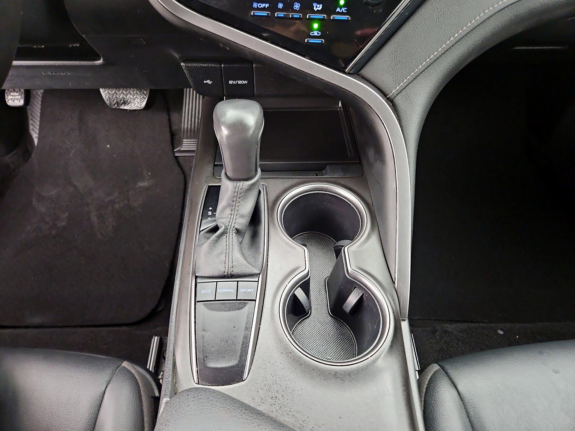 Thumbnail: 2024 Toyota Camry - 17