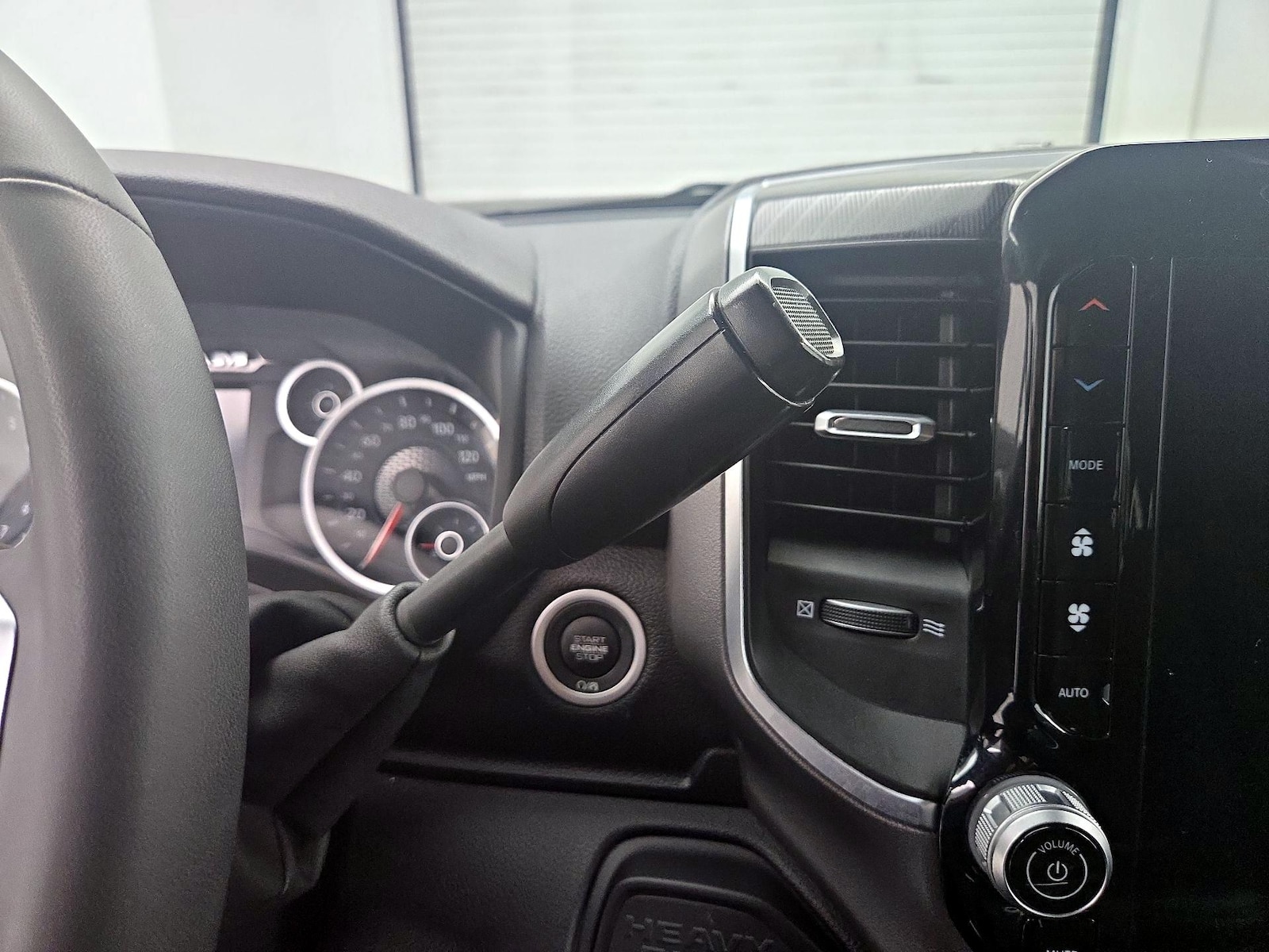 2025 RAM Ram 2500 Pickup Big Horn - Photo 19