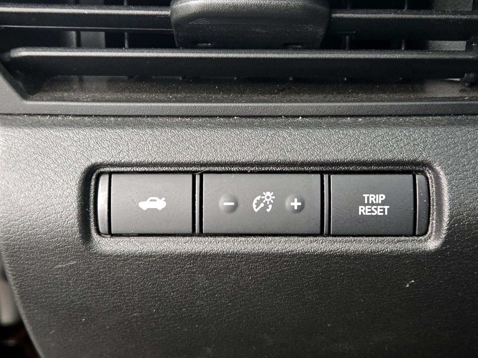 2023 Nissan Altima SV - Photo 14