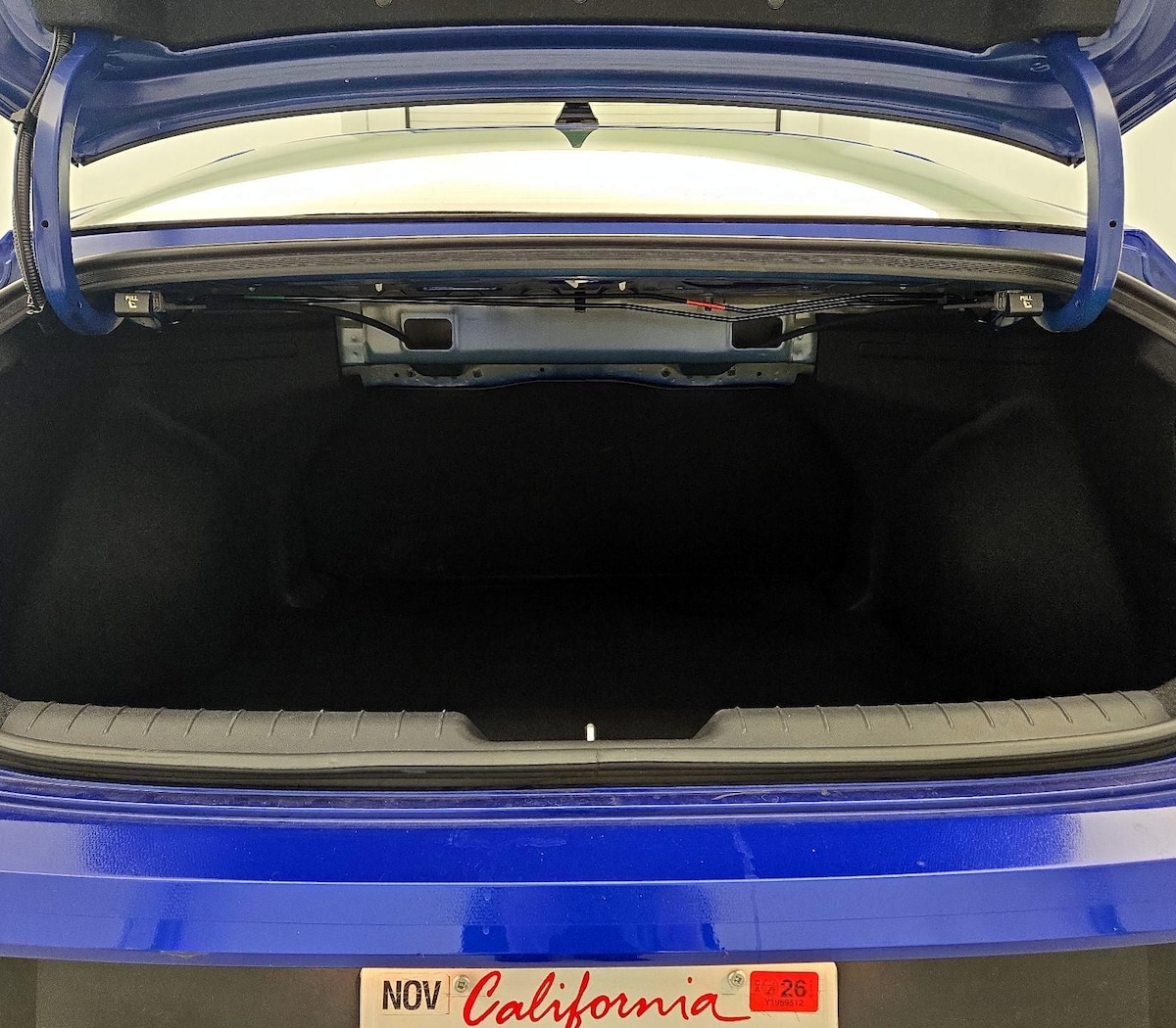 Trunk/Cargo (Seats Up)
