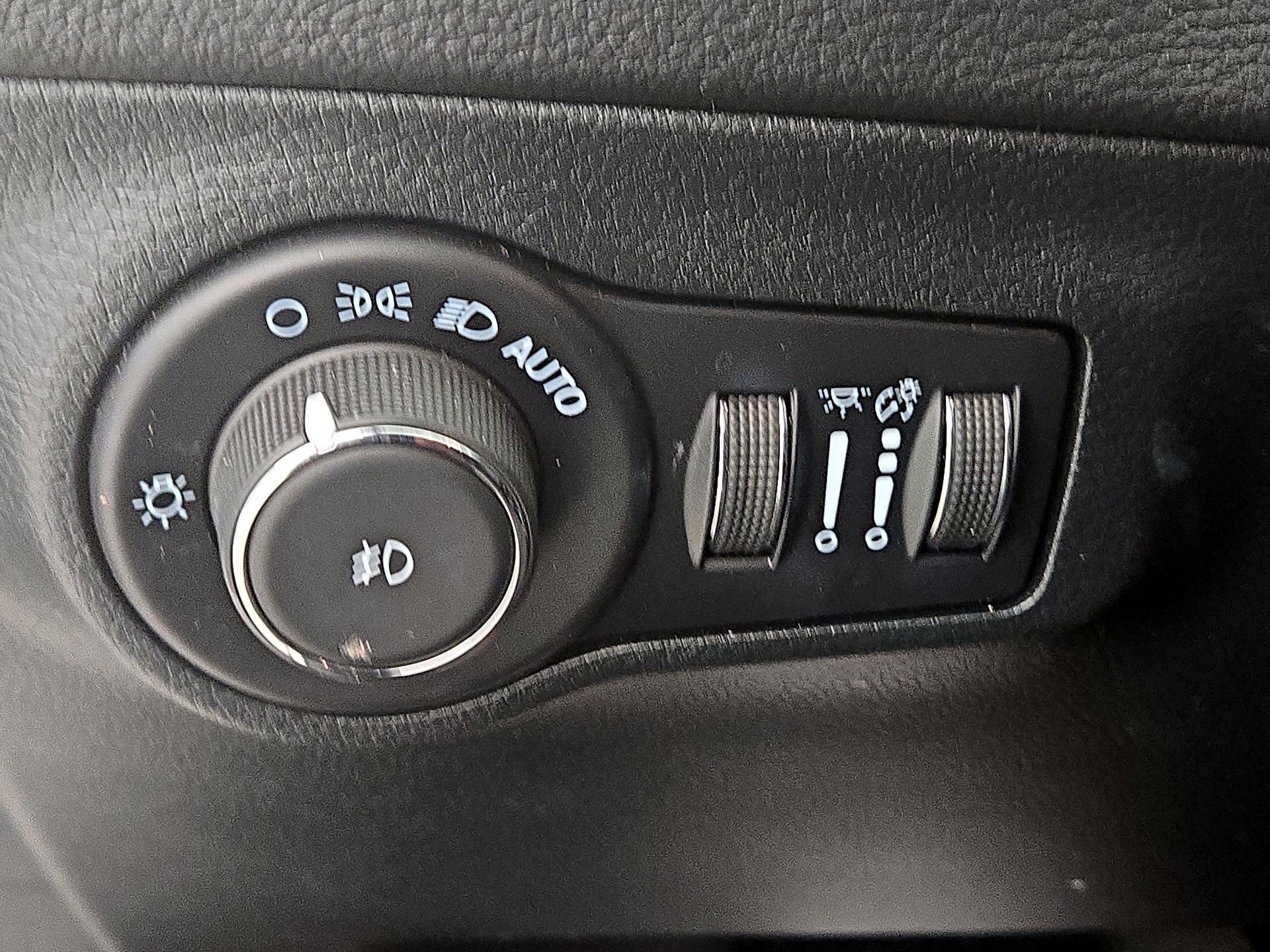 Thumbnail: 2021 Jeep Compass - 13
