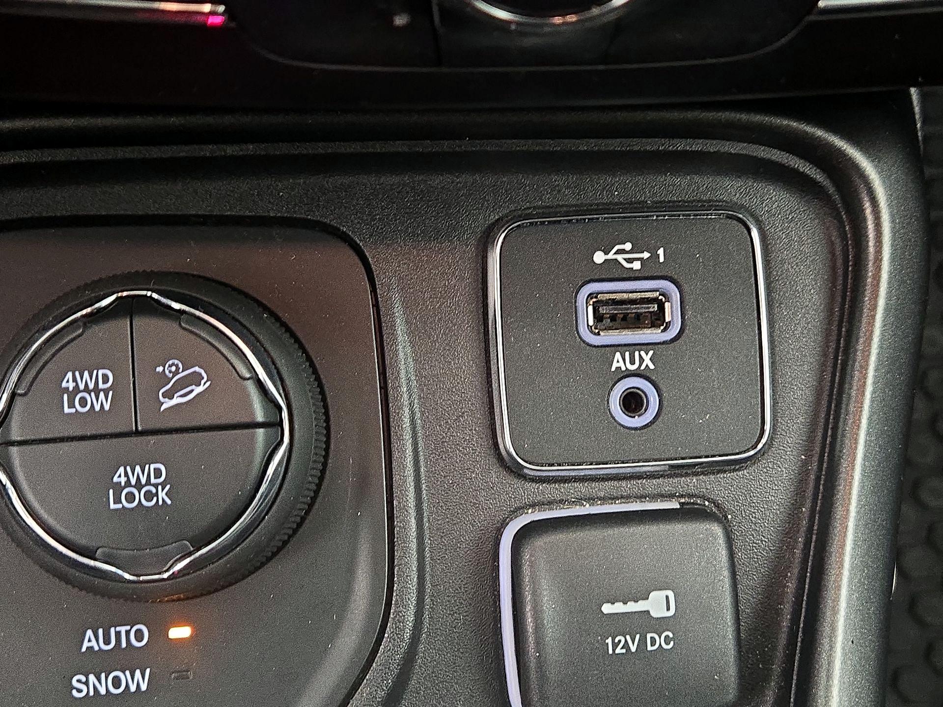Thumbnail: 2021 Jeep Compass - 19