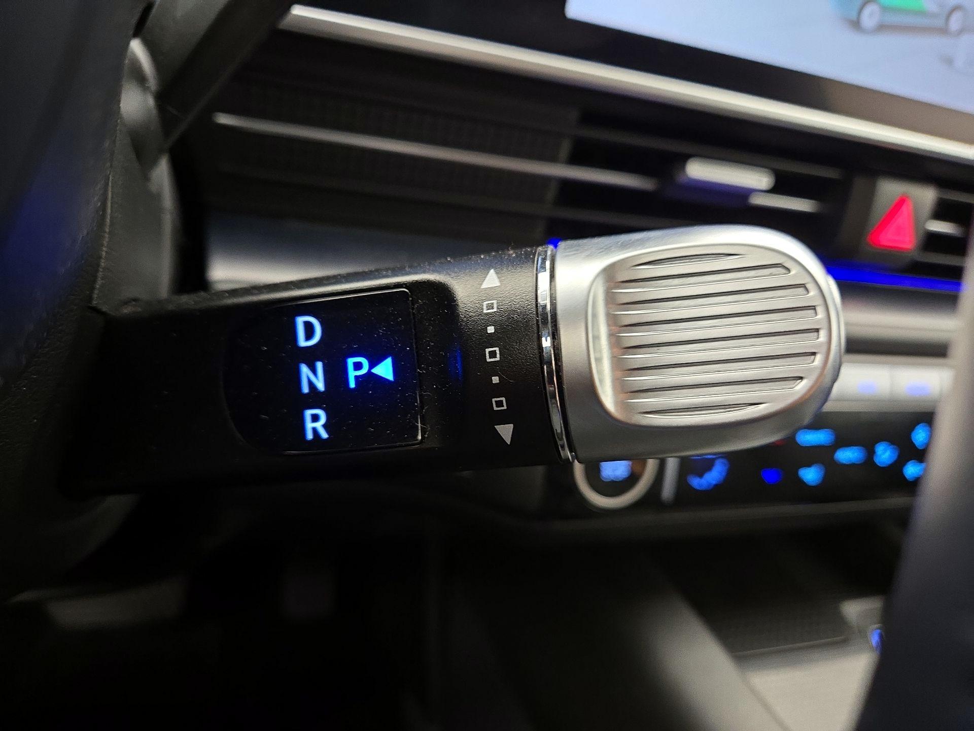 Thumbnail: 2024 Hyundai Ioniq 6 - 18