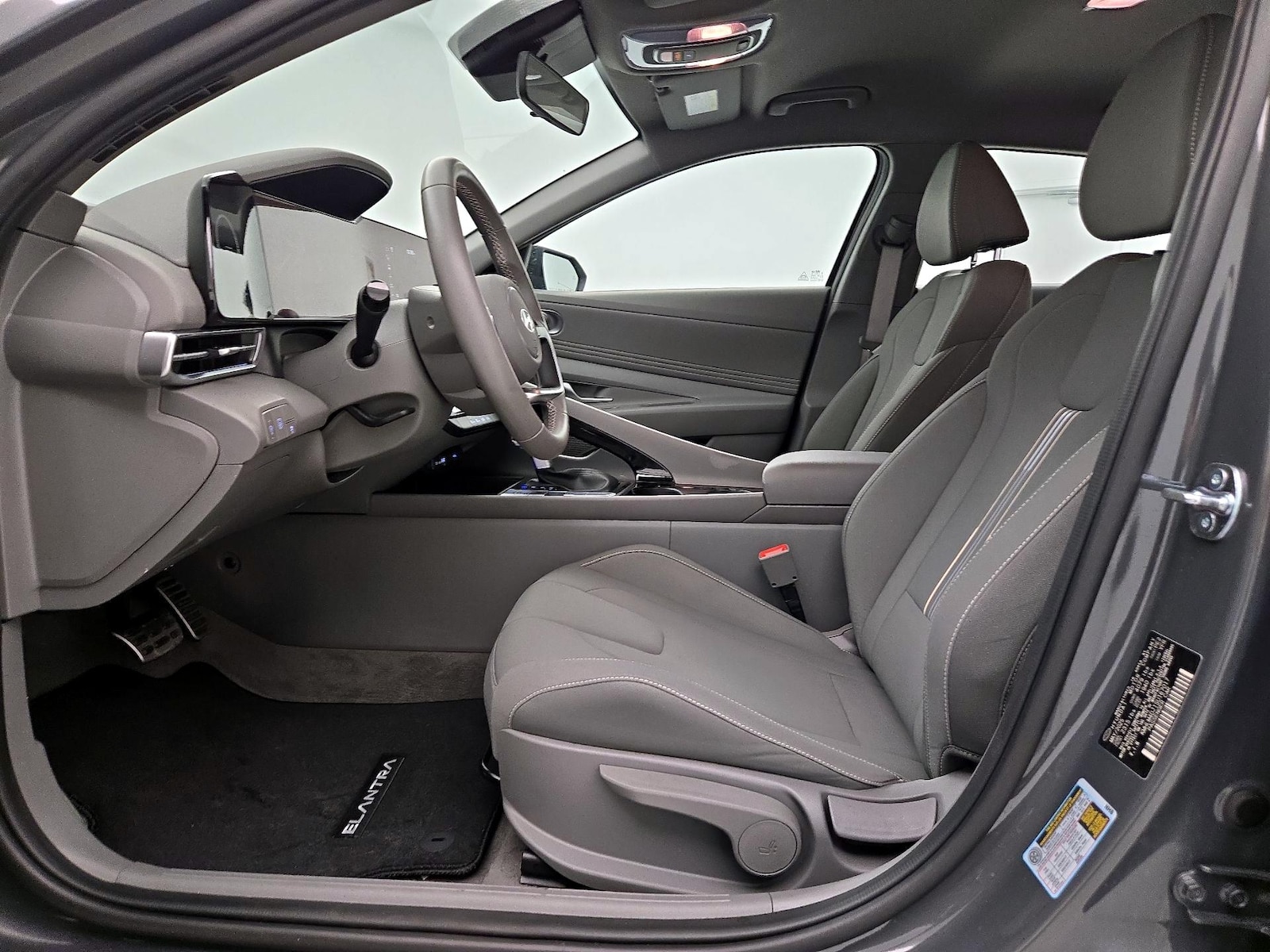 2025 Hyundai Elantra Blue - Photo 12