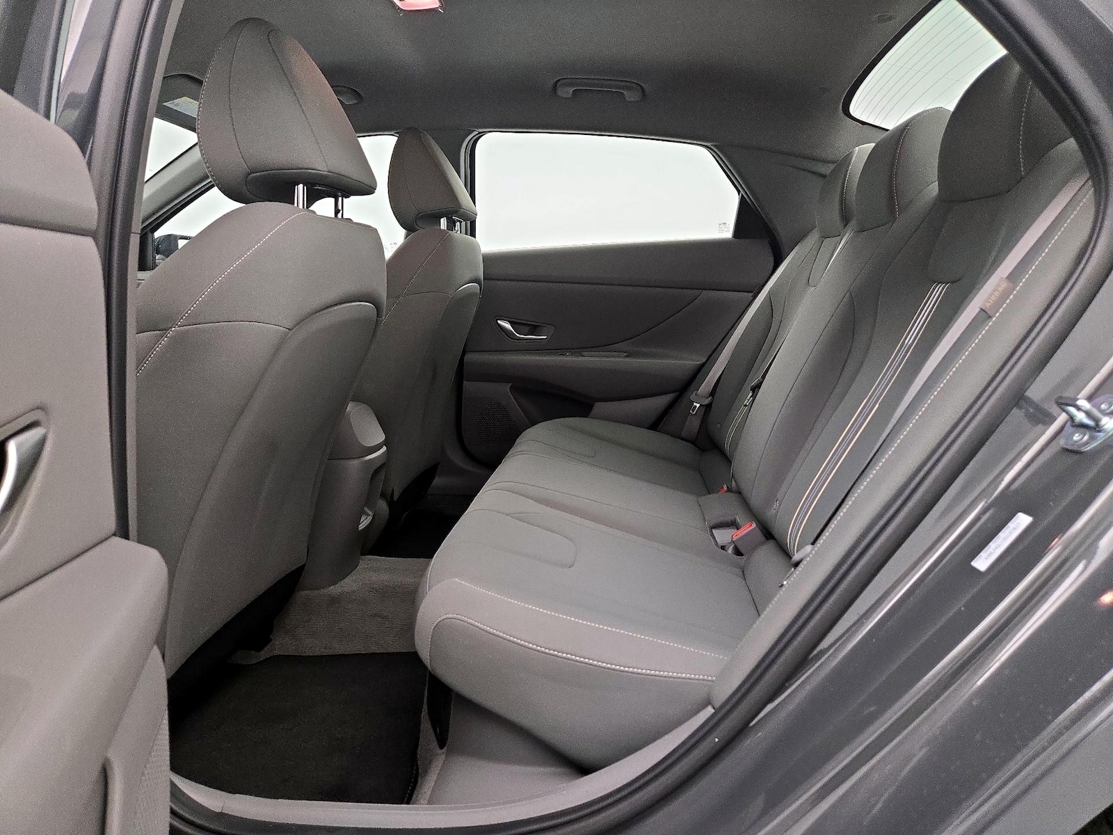 2025 Hyundai Elantra Blue - Photo 21