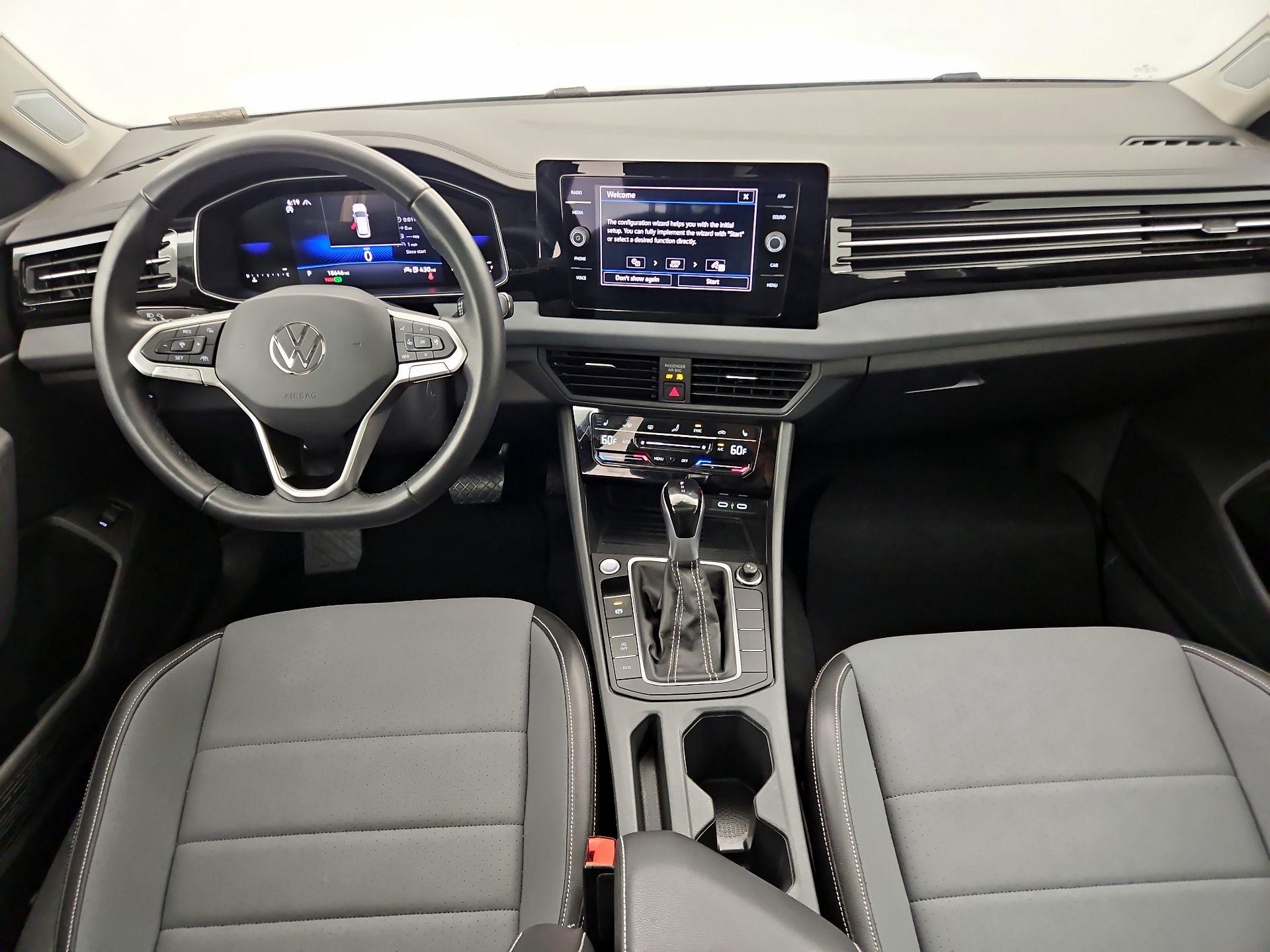 Thumbnail: 2025 Volkswagen Jetta - 9