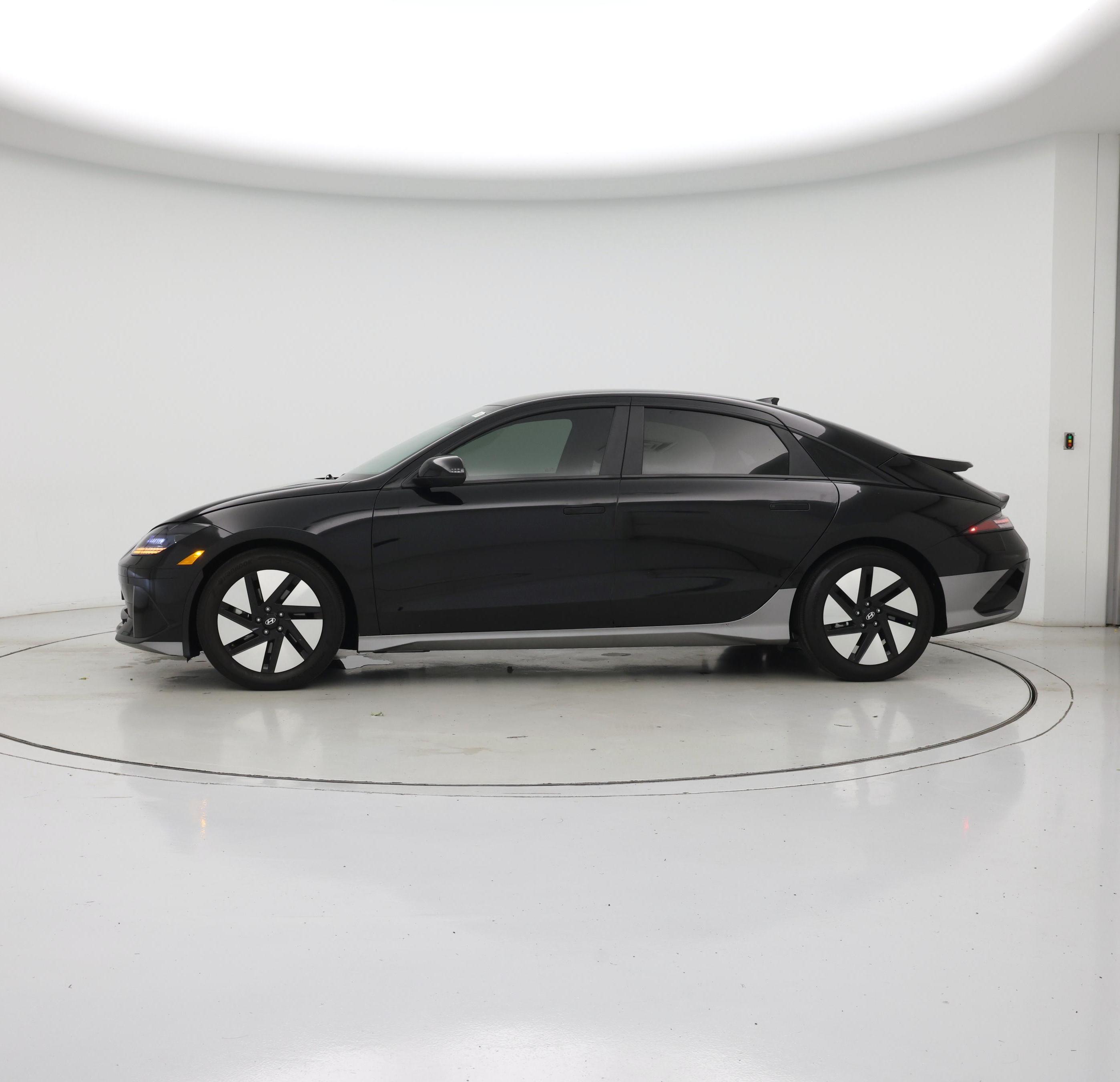 Thumbnail: 2024 Hyundai Ioniq 6 - 3