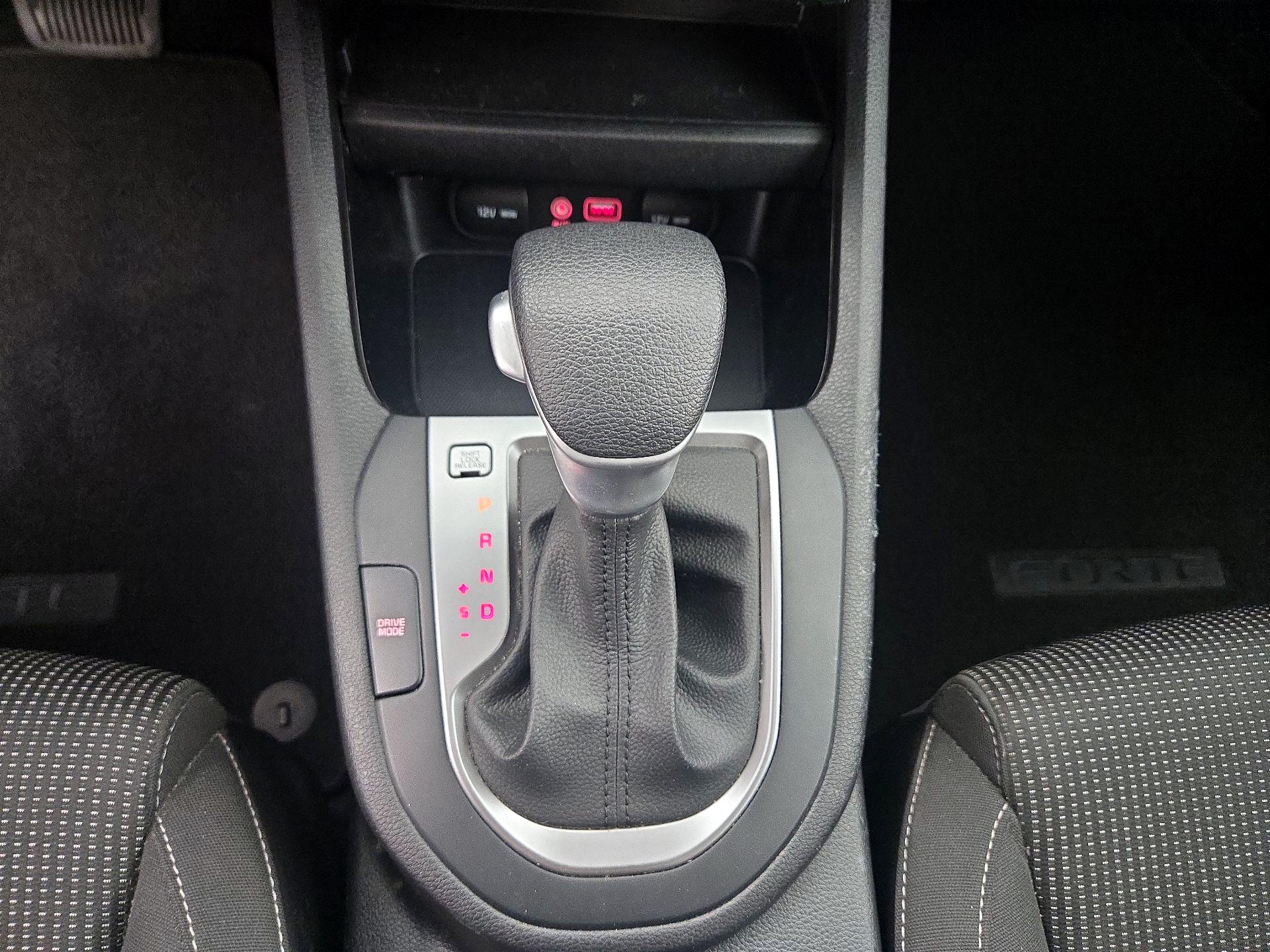 Thumbnail: 2020 Kia Forte - 15