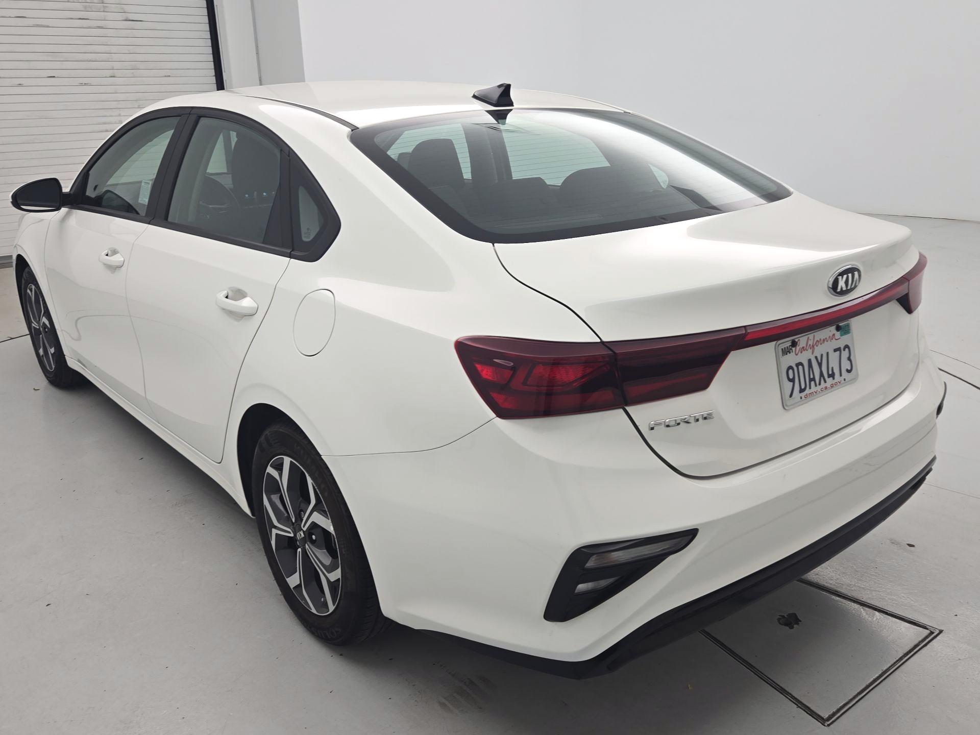 Thumbnail: 2020 Kia Forte - 7