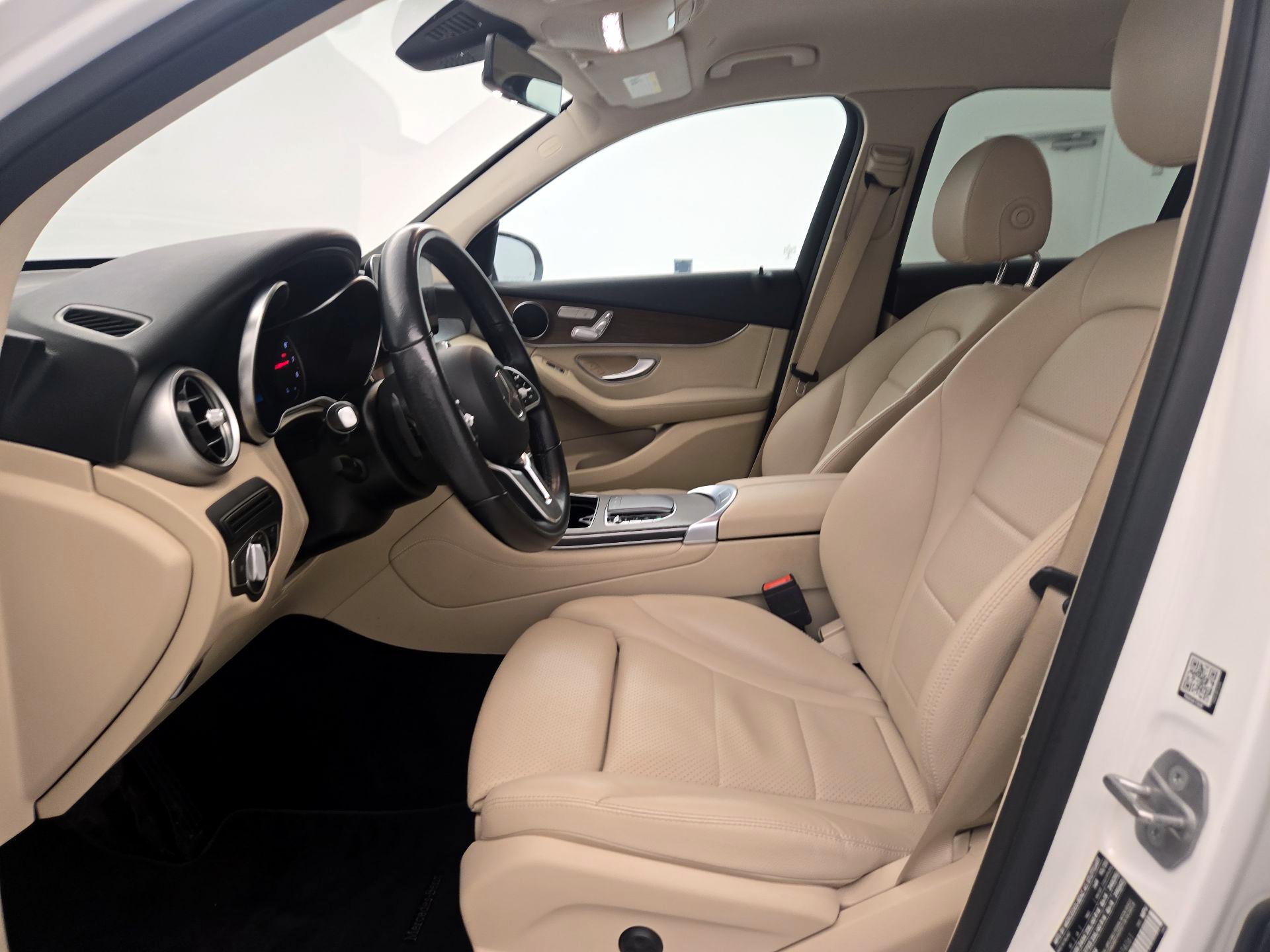 Thumbnail: 2021 Mercedes-Benz GLC - 9