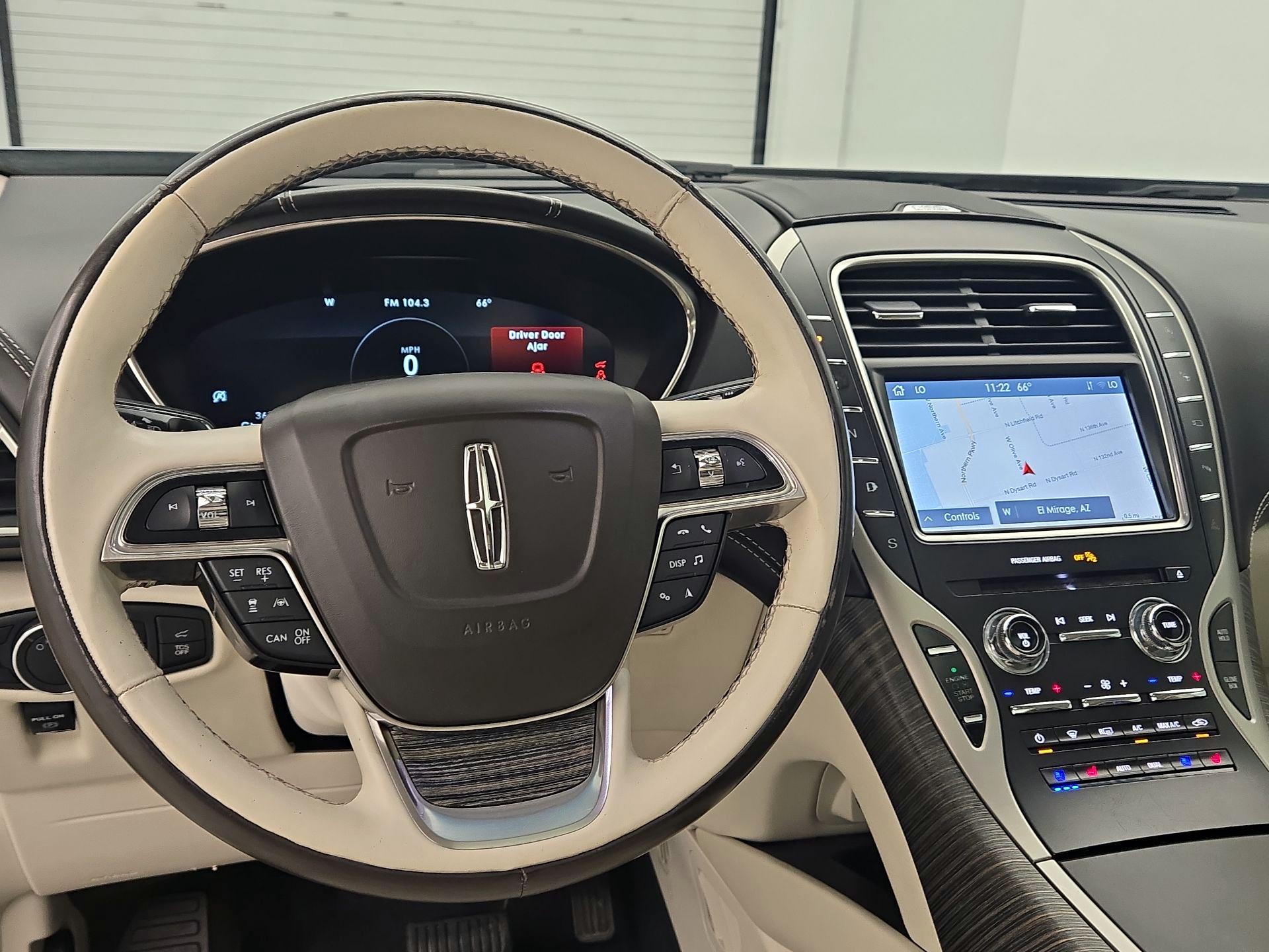 Thumbnail: 2020 Lincoln Nautilus - 10