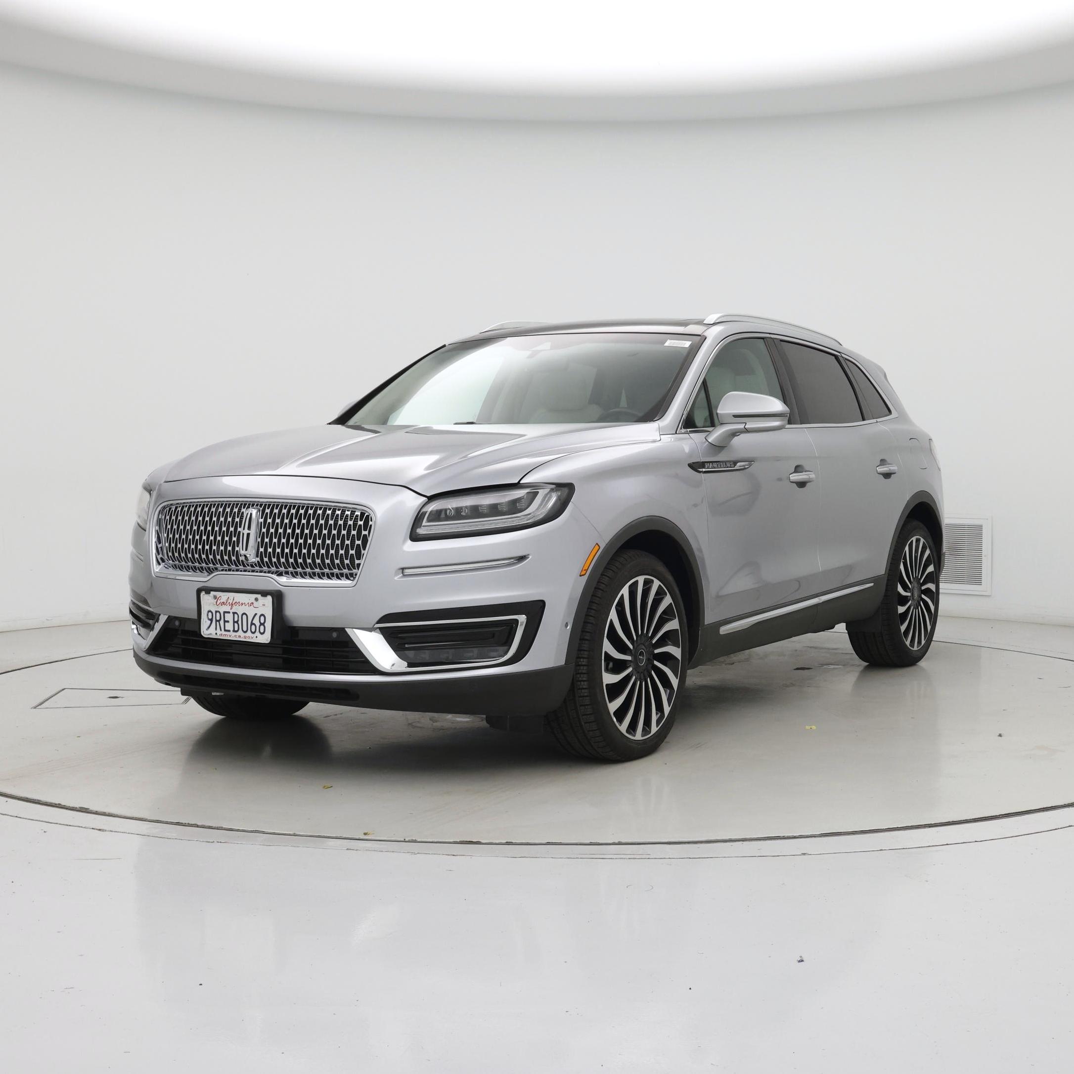 Thumbnail: 2020 Lincoln Nautilus - 4
