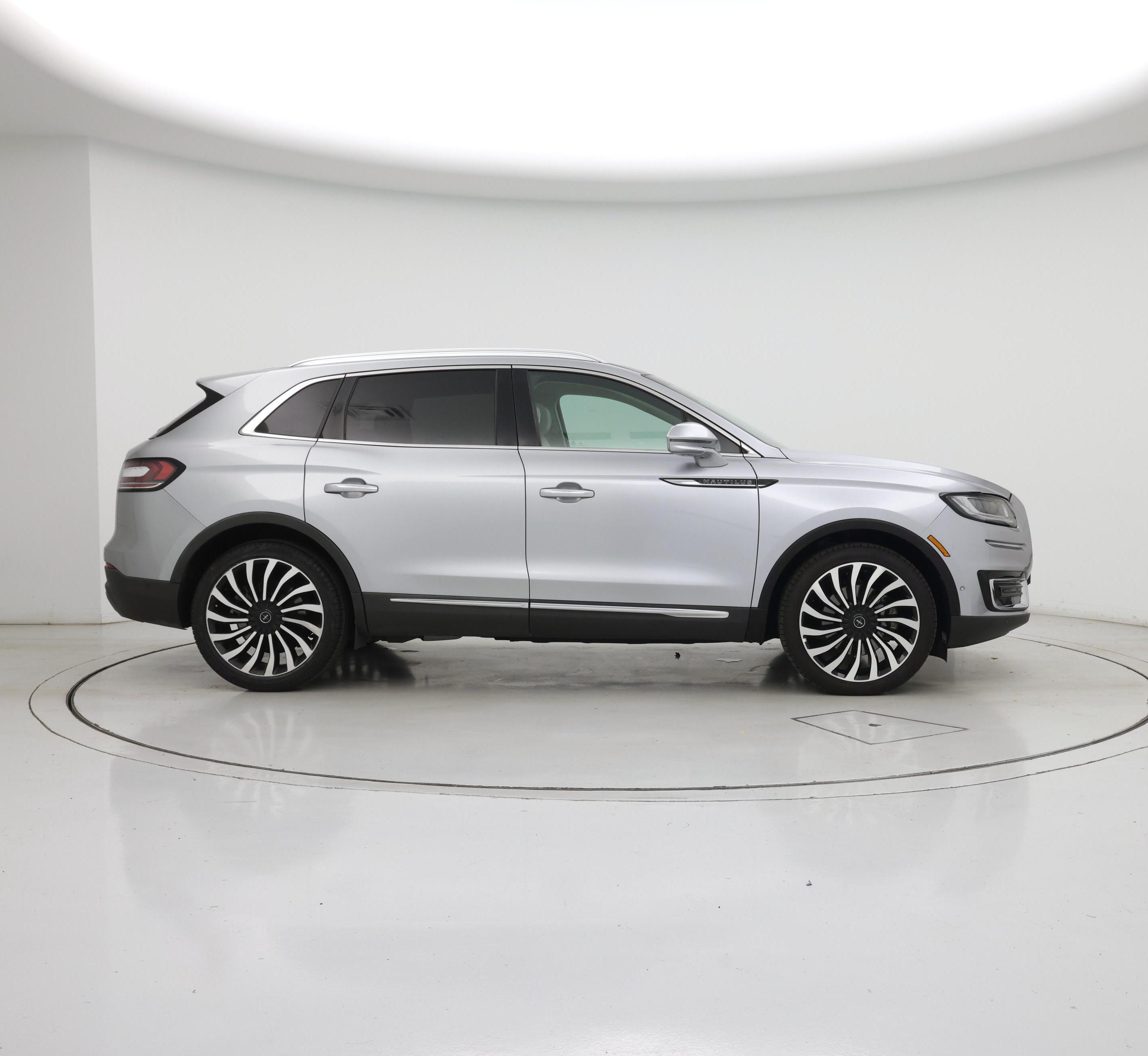 Thumbnail: 2020 Lincoln Nautilus - 7